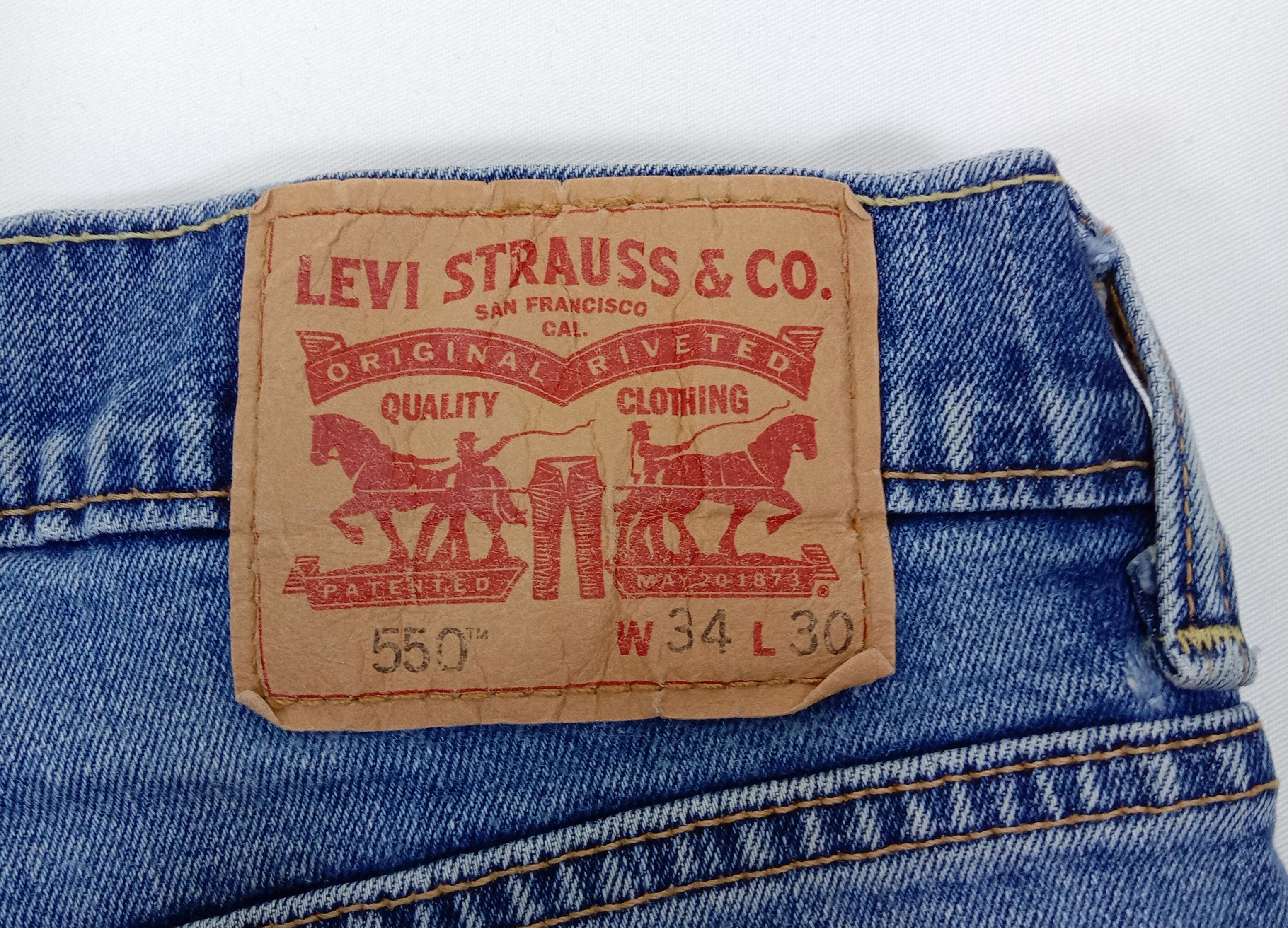 Levi's Vintage Levi's 550 Jeans Faded Blue Relaxed Fit Denim Size US 32 / EU 48 - 15 Thumbnail