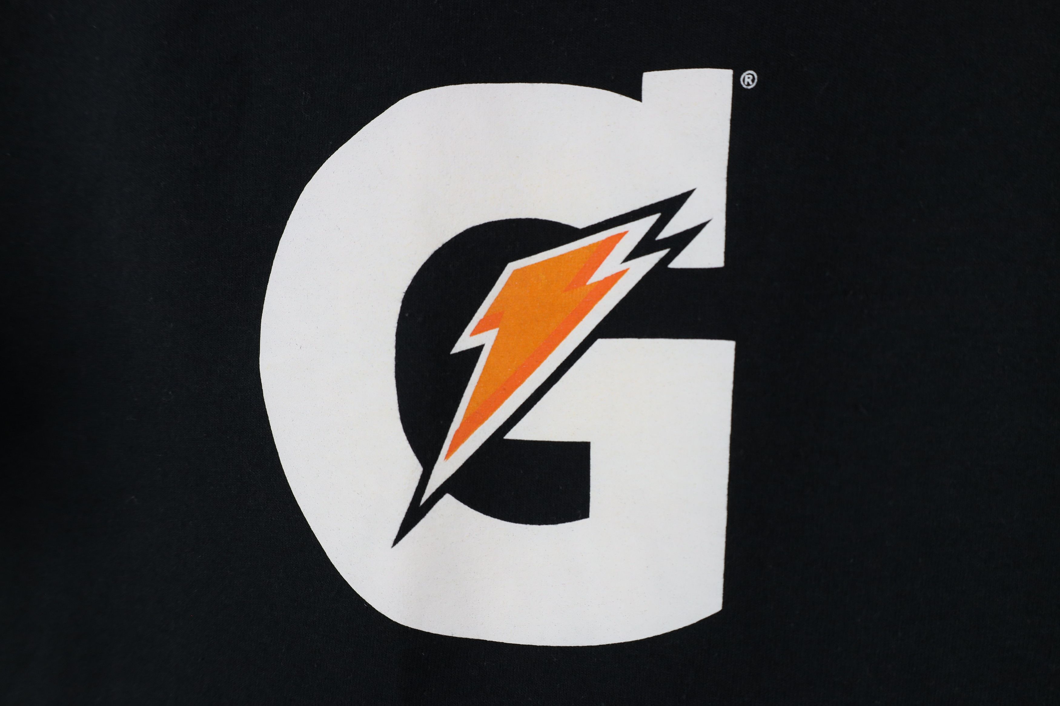 Vintage Vintage Gatorade Faded Big Logo Short Sleeve T-Shirt Black Size US M / EU 48-50 / 2 - 4 Thumbnail