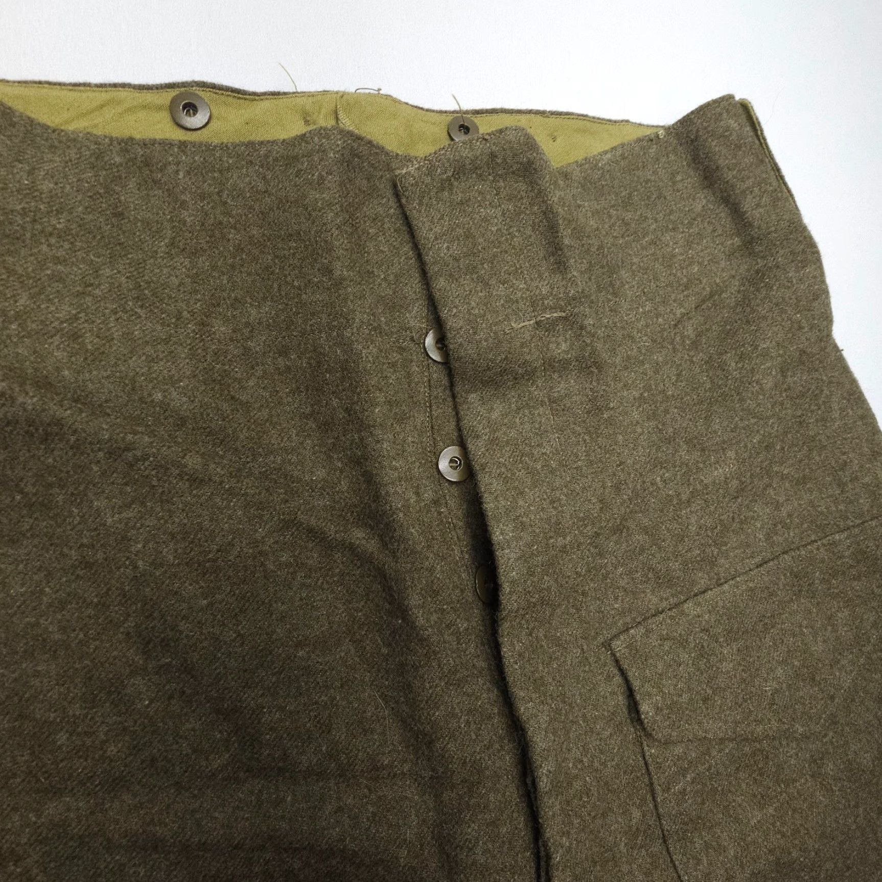 CO Vtg 1950's MFG Co Wool Pants 36 x 32" High Rise Casual Workwear Straight Leg Men’s Pants Green Wool Battle Dress Trousers USA Vintage Cargo Pocket Size US 36 / EU 52 - 6 Thumbnail