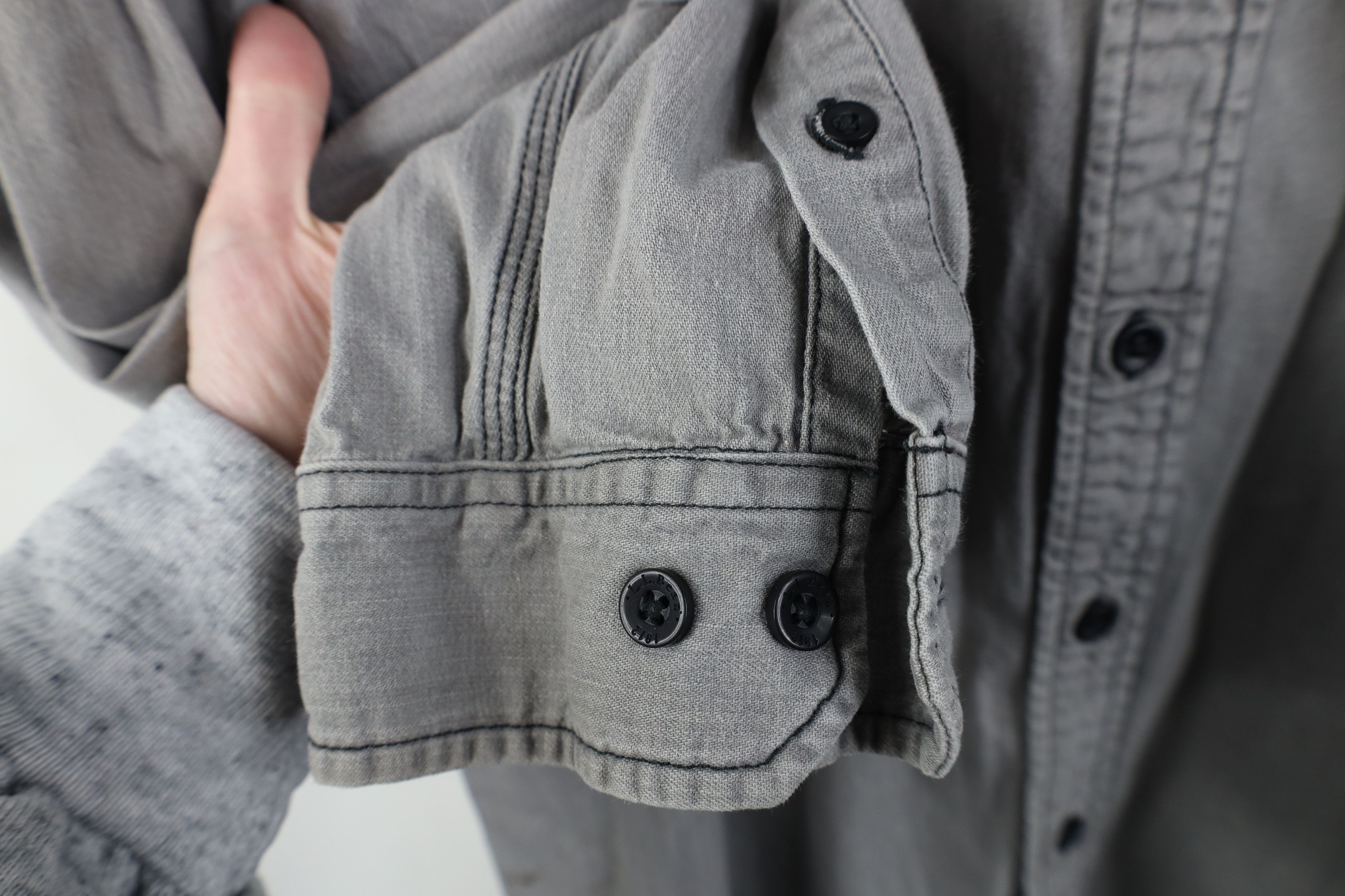 L.L. Bean Vintage LL Bean Stonewash Double Pocket Button Shirt Gray Size US XL / EU 56 / 4 - 9 Thumbnail