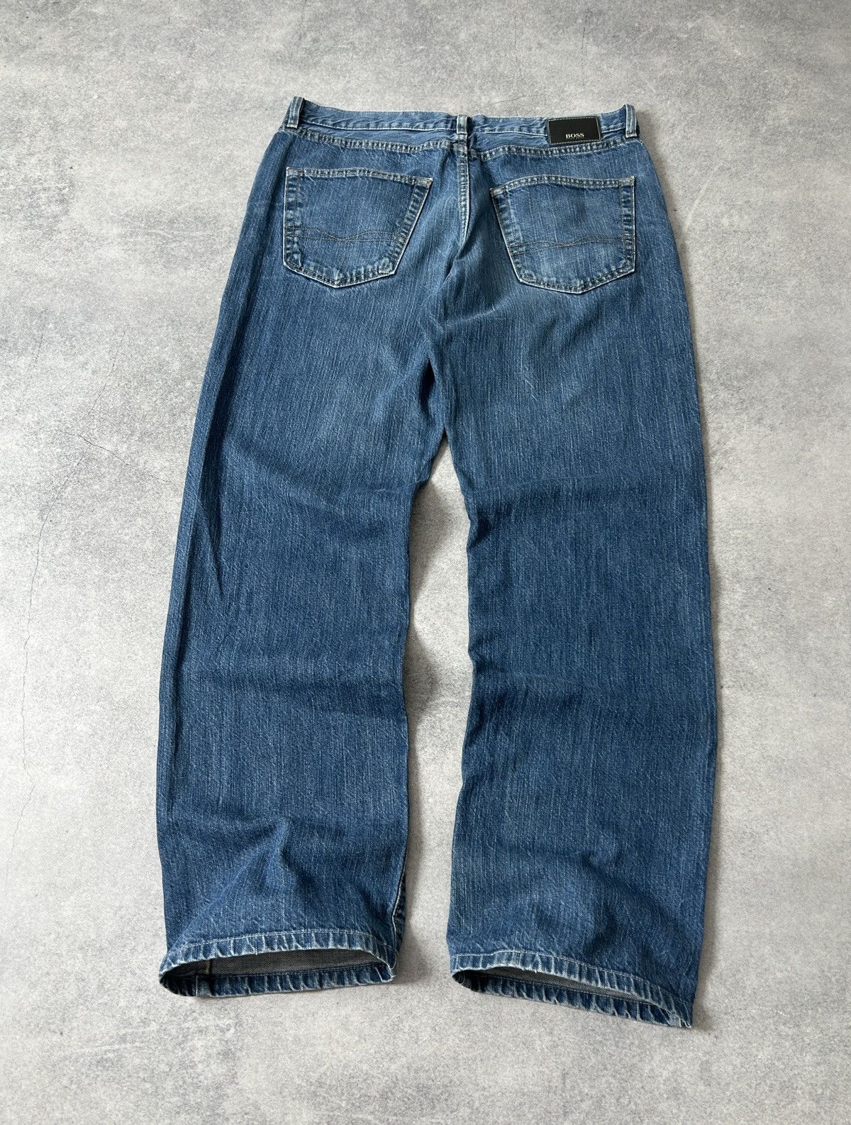 Hugo Boss Vintage Hugo Boss 36/34 blue denim jeans mens Size US 34 / EU 50 - 1 Thumbnail