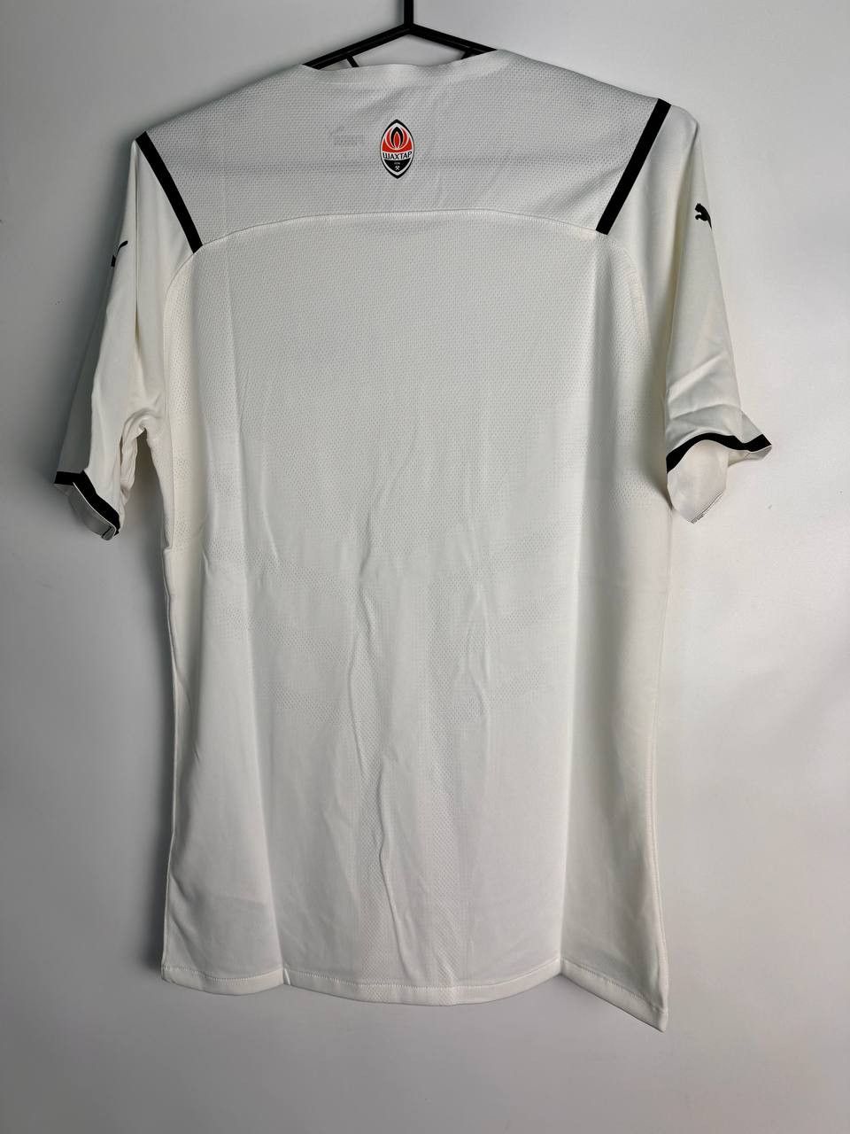 Puma SHAKHTAR PUMA 2021/2022 FOOTBALL THIRD JERSEY Size US M / EU 48-50 / 2 - 4 Thumbnail