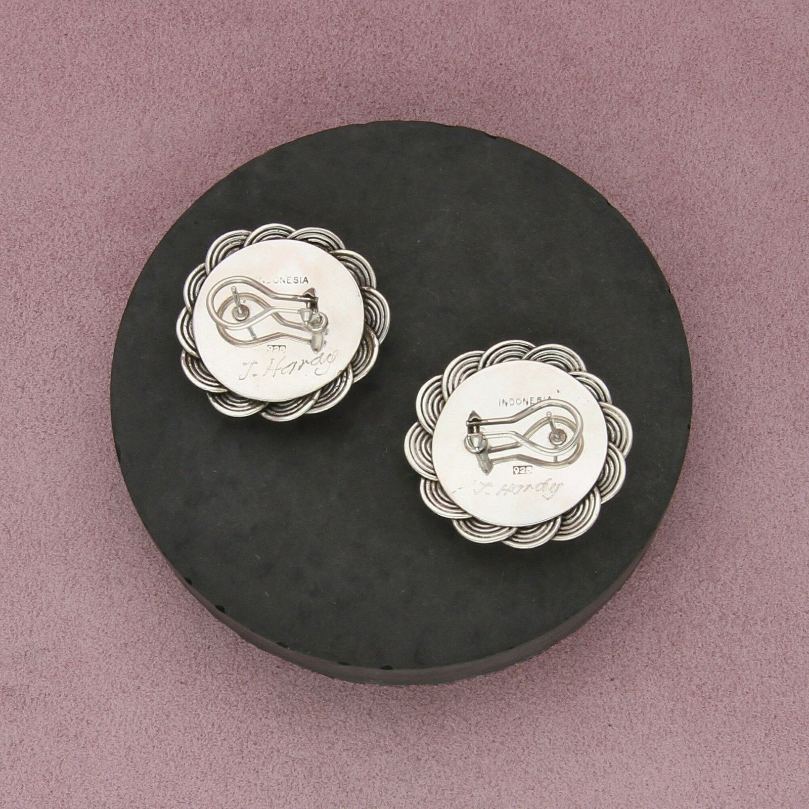 Sterling Silver john hardy sterling silver hand signed omega-back earrings Size ONE SIZE - 3 Thumbnail