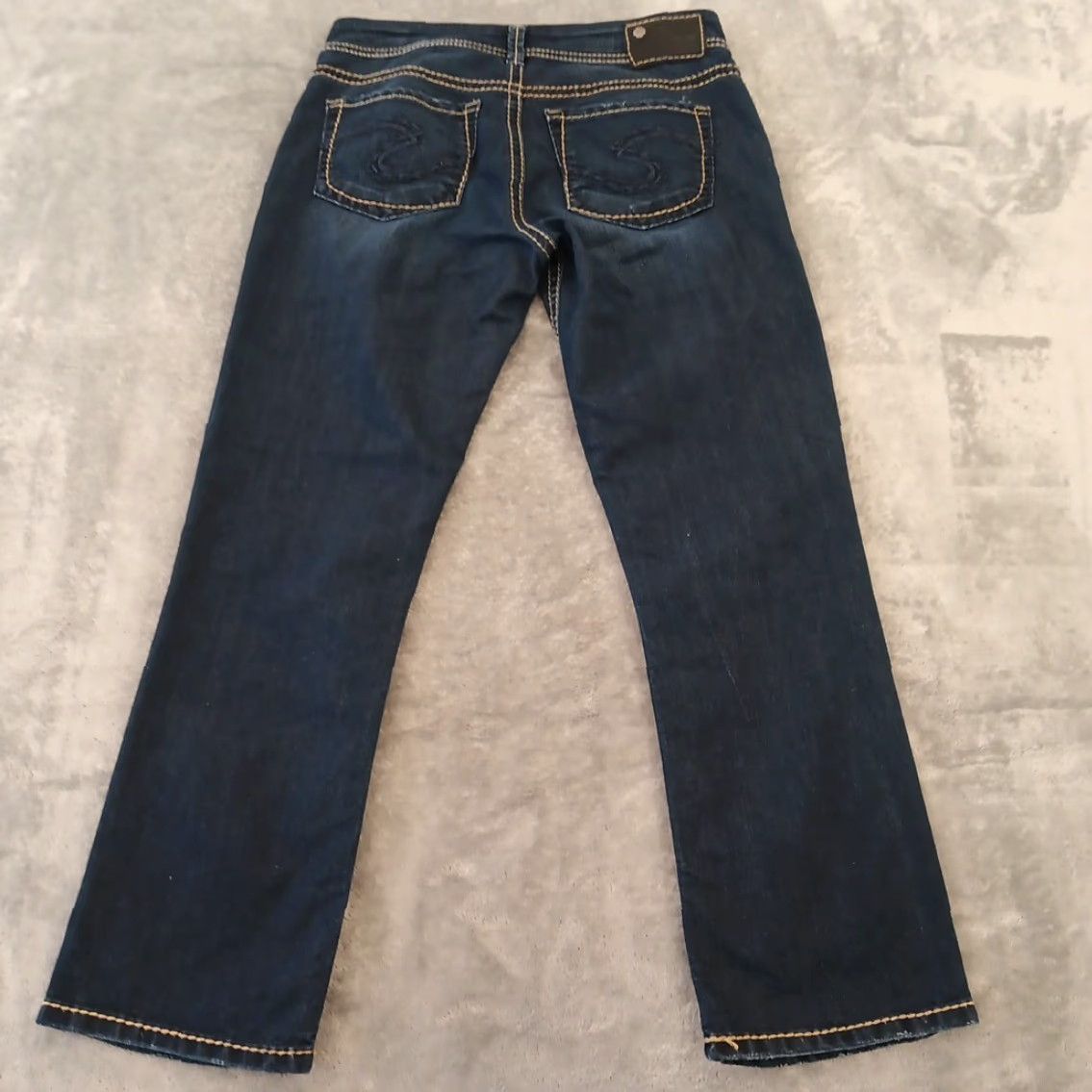 Silver Jeans Co. Silver Jeans Suki Capri Jeans Womens Size 27 Blue Dark Wash 28x26 Mid Rise Womens Jeans Capris 5-Pocket Denim Vintage No Size 27" / US 4 / IT 40 - 6 Thumbnail