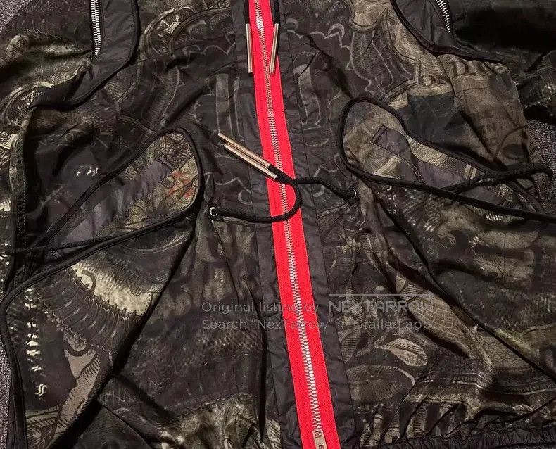 Givenchy Givenchy Runway Jacket with Removable Sleeves. Size US M / EU 48-50 / 2 - 3 Thumbnail