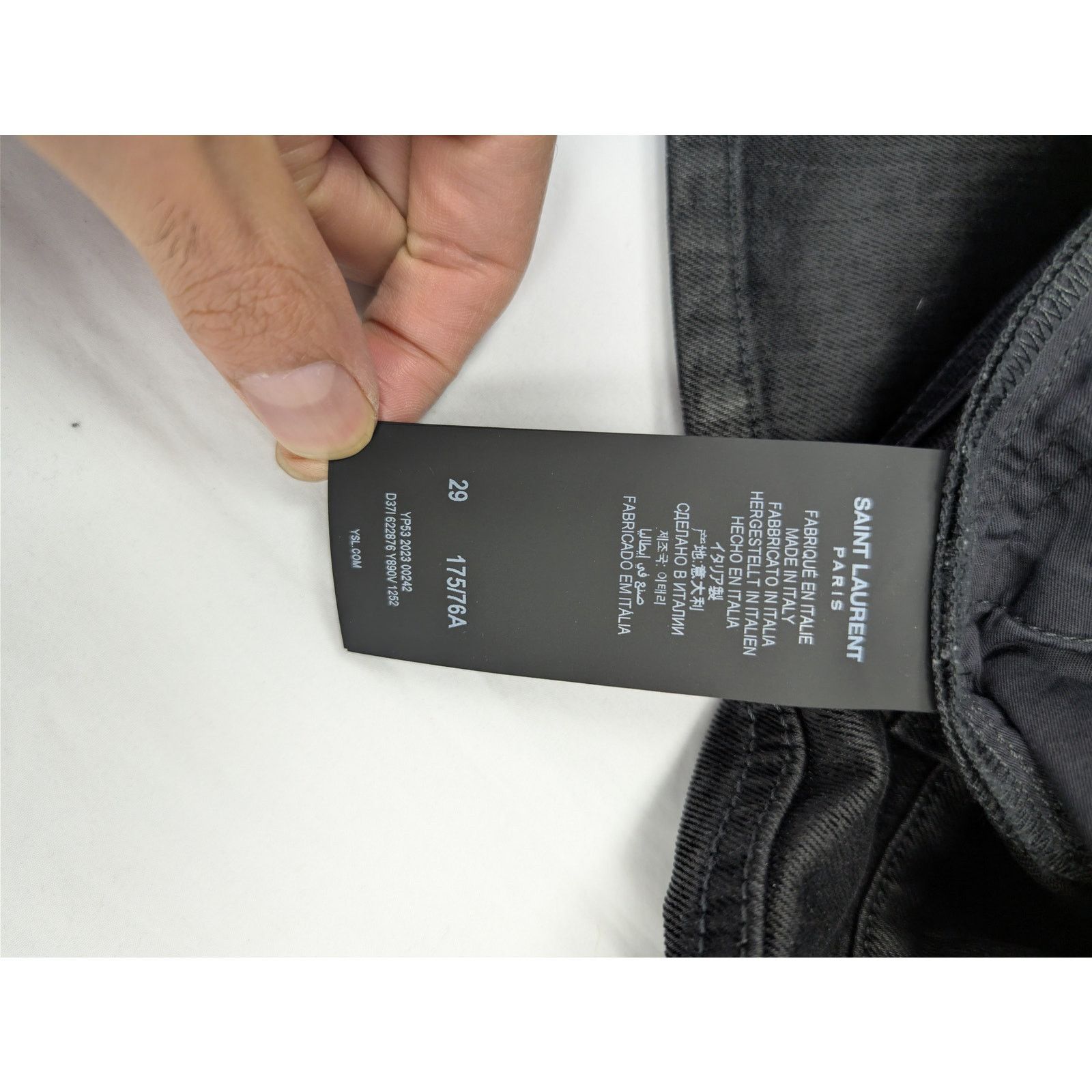 Saint Laurent Paris o1rshd1 Skinny Medium Waist Denim Jean in Black/Light Glazed Size US 29 - 16 Thumbnail