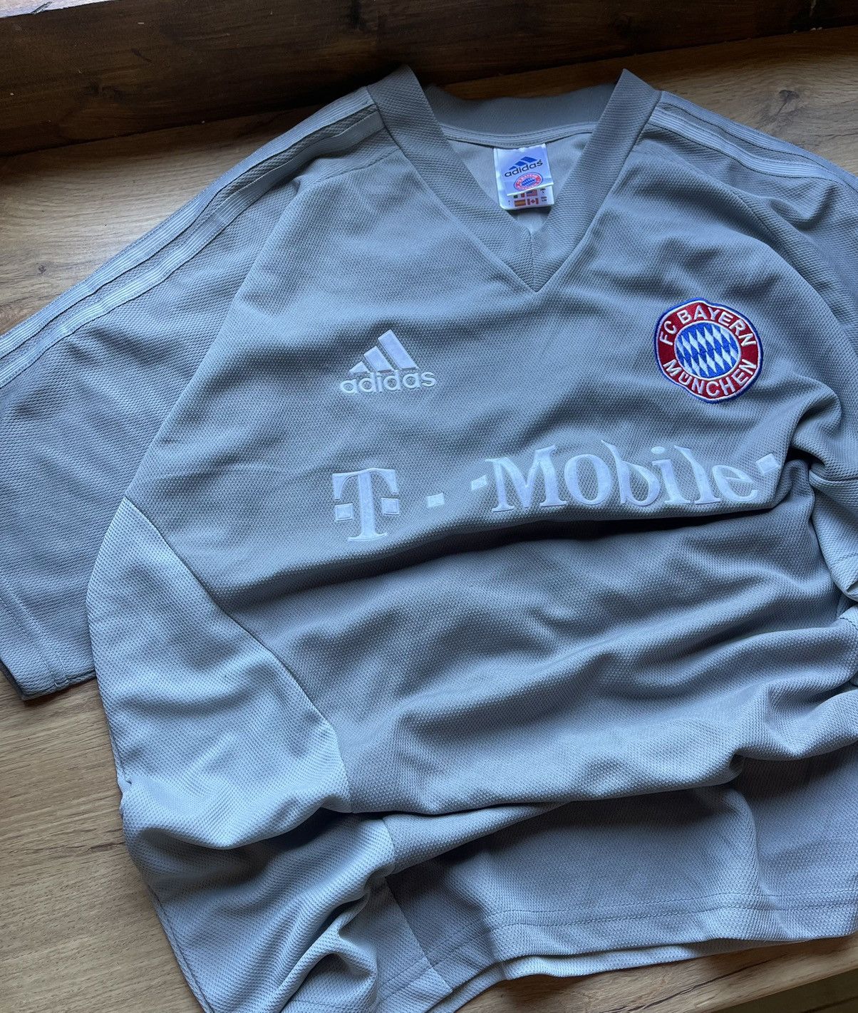 Adidas × Vintage 2002 Adidas Bayern Munich #1 Oliver Khan Vintage jersey Size US L / EU 52-54 / 3 - 5 Thumbnail