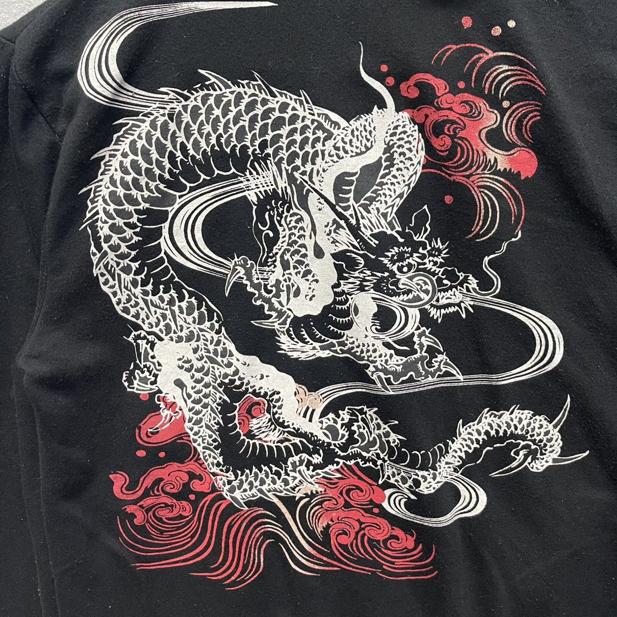 Japanese Brand Vintage Japanese Dragon Zip Hoodie – Bold Red & White Art Size US S / EU 44-46 / 1 - 8 Thumbnail