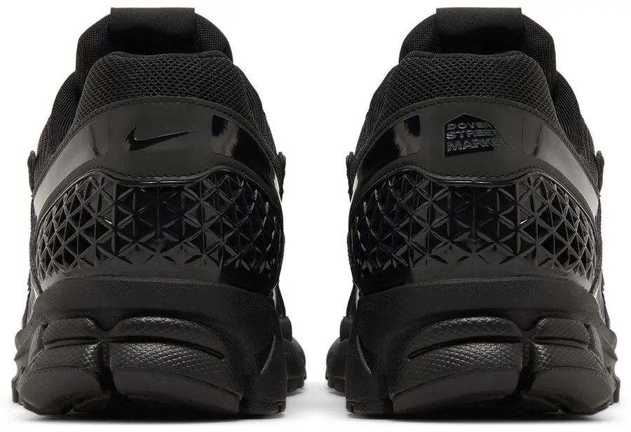 Nike DSM x NIKE ZOOM VOMERO 5 Dover Street Market Size US 11 / EU 44 - 5 Thumbnail
