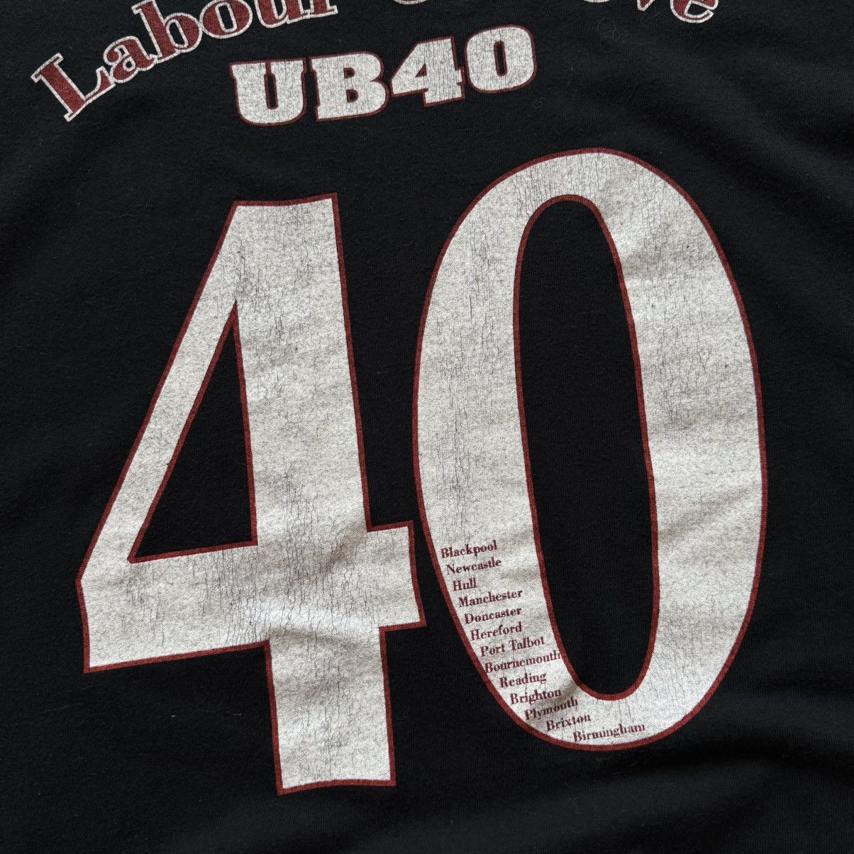 Vintage Vintage UB-40 1998 Labour Of Love III T-Shirt Tee Shirt Size US XL / EU 56 / 4 - 10 Thumbnail