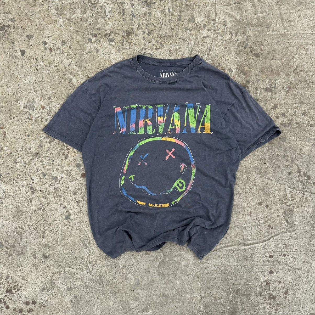 Band Tees × Nirvana Vintage Japanese Style Adult Nirvana Smile T-shirts Big Logo Size US L / EU 52-54 / 3 - 1 Thumbnail