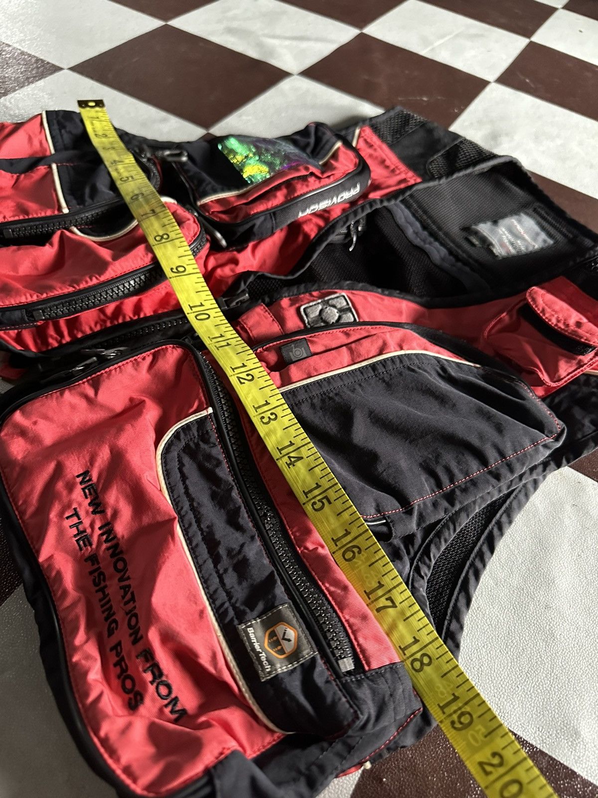 DAIWA Daiwa Fishing vest Size US M / EU 48-50 / 2 - 9 Thumbnail