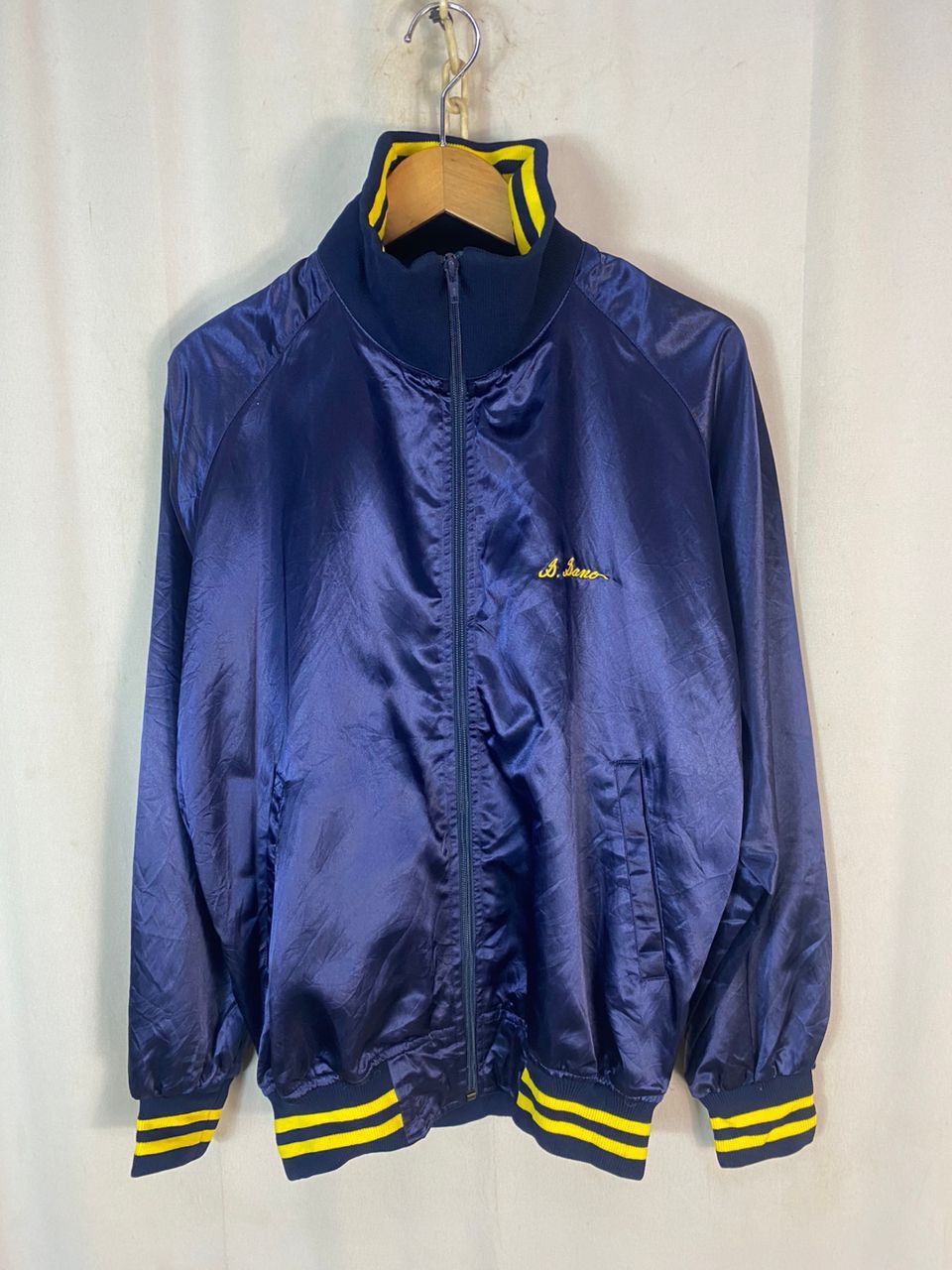 Japanese Brand Vintage Japanese brand zipper nylon jacket Size US M / EU 48-50 / 2 - 1 Thumbnail