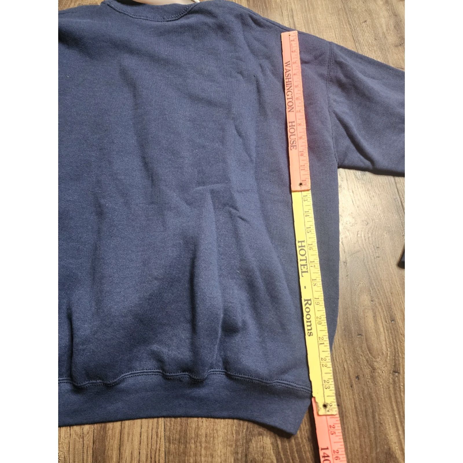 Vintage VINTAGE Hugga Heart Heart and Rose Collared Sweatshirt Womens L/XL Blue 1990s Casual Mens Womens Boys Girls? Size L / US 10 / IT 46 - 3 Thumbnail