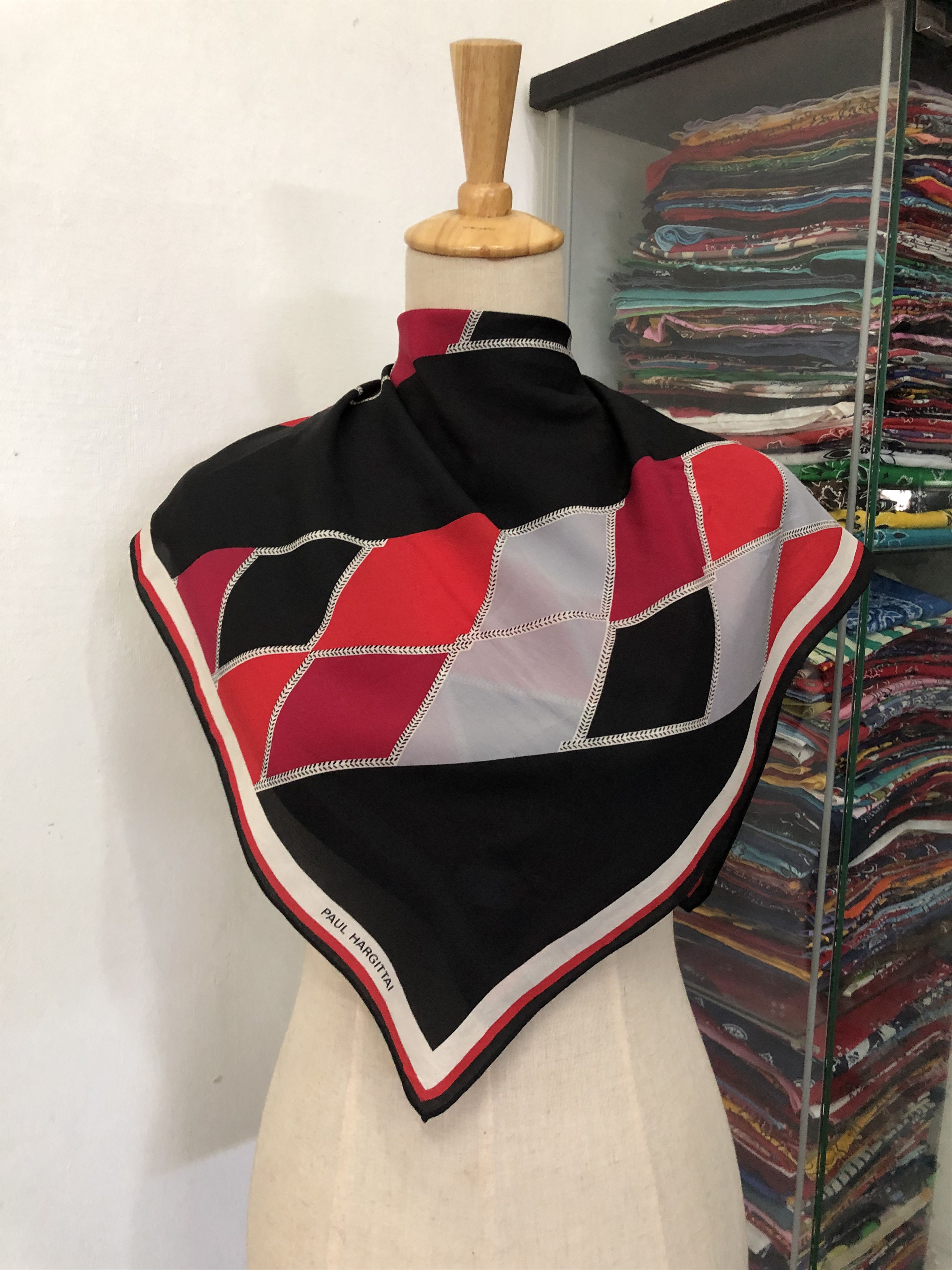 Vintage Vintage Paul Hargittai Silk Scarf Size ONE SIZE - 1 Thumbnail