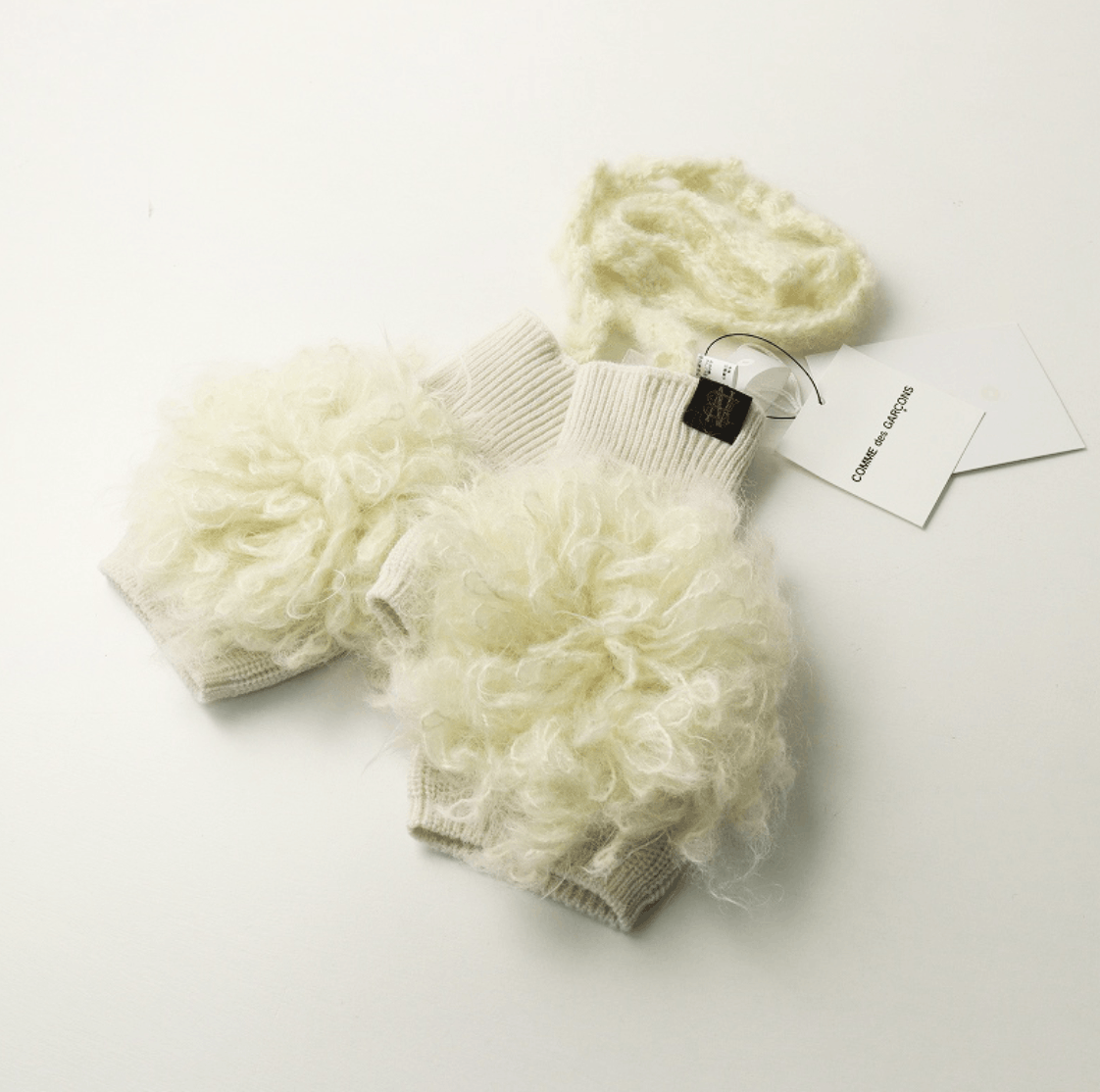 Comme des Garcons tao COMME des GARCONS x BATONER Wool Knit Gloves White Size ONE SIZE - 4 Thumbnail
