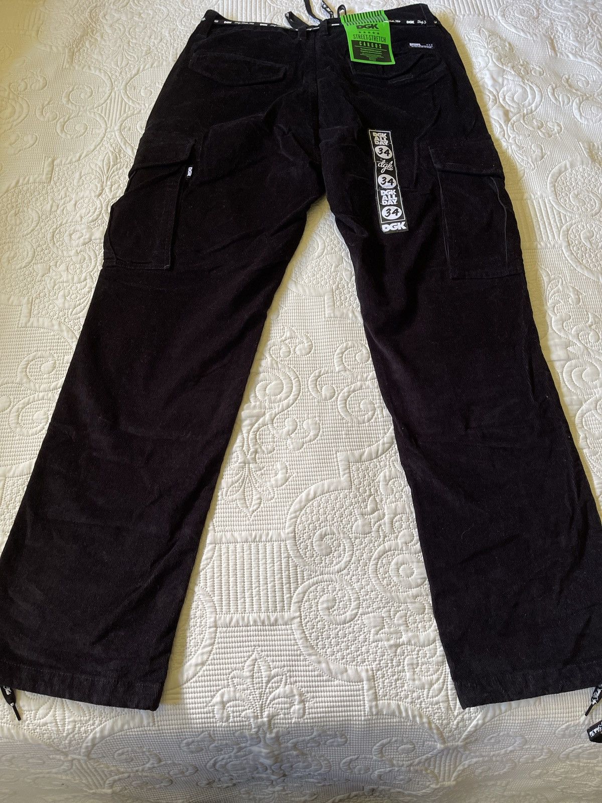 Authentic DGK Black Corduroy Cargo Shorts Size 38