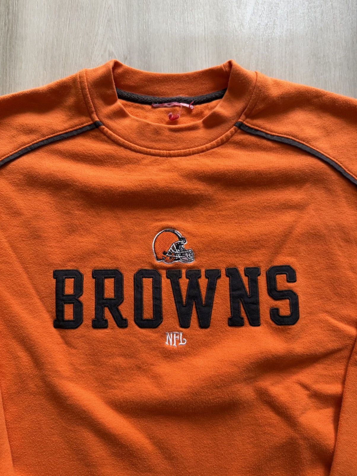 Vintage Vintage 90s NFL Cleveland Browns Crewneck Sz M Embroidered Size US M / EU 48-50 / 2 - 2 Thumbnail