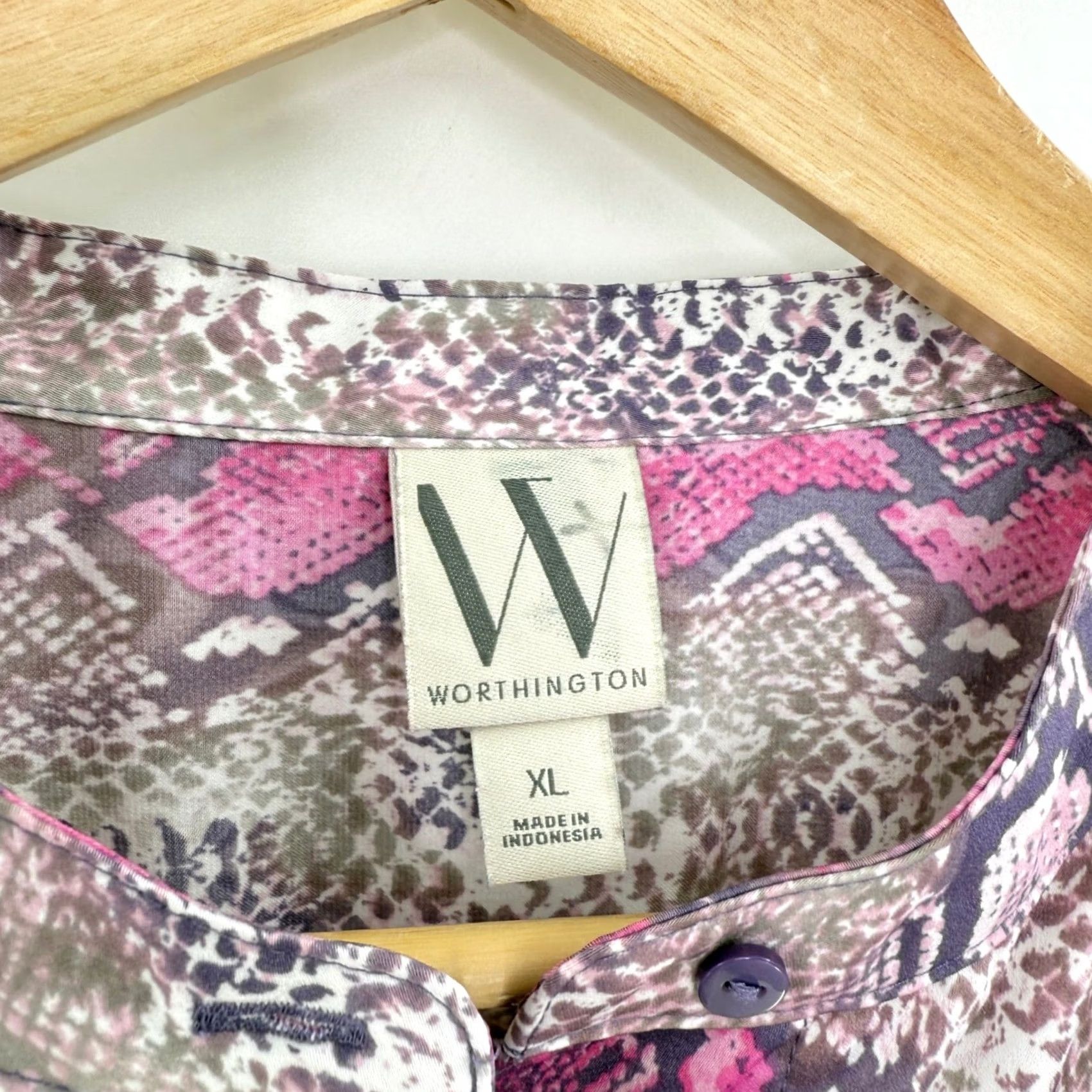 Worthington Worthington Blouse XL Pink Snake Print Sleeveless Button Up Top Womens Size XL / US 12-14 / IT 48-50 - 3 Thumbnail