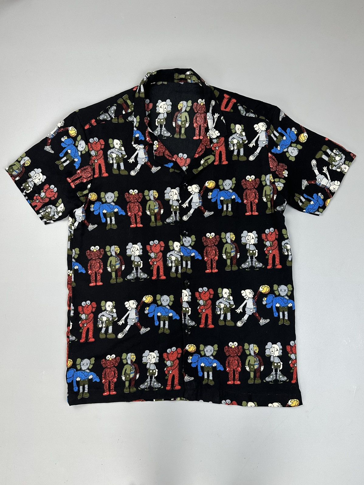 Kaws × Vintage Vintage Kaws Monogram Button Shirt Polo Black Small Size US S / EU 44-46 / 1 - 1 Thumbnail