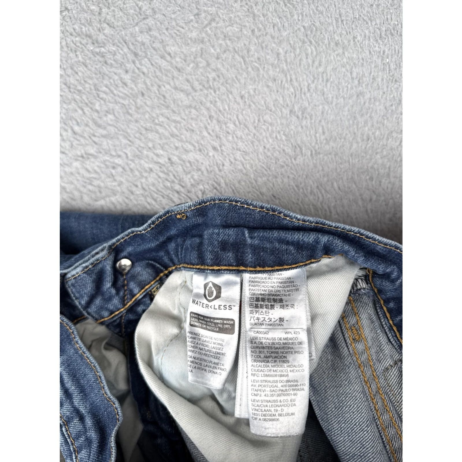 Levi's Levi's 511 Jeans Mens 29x30 Slim Fit Distressed Blue Denim Stretch 5-Pocket Zip Fly Casual Modern Adult Mens Size US 29 - 7 Thumbnail