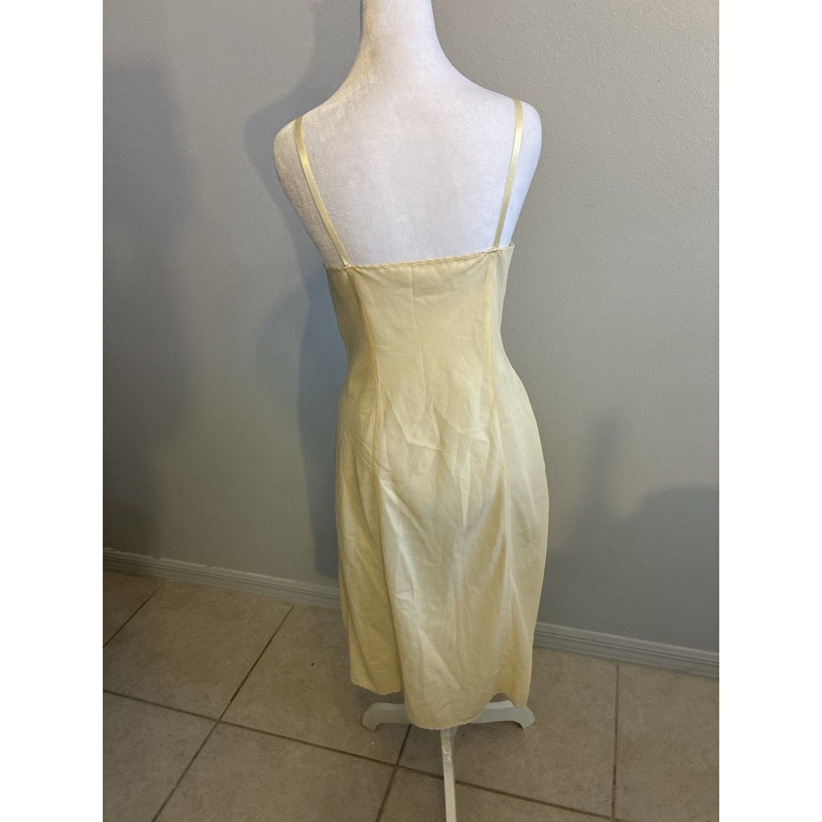 Saks Fifth Avenue VTG Saks Fifth Avenue Slip Dress Lingerie 50s Pinup glam M/L Size M / US 6-8 / IT 42-44 - 10 Thumbnail