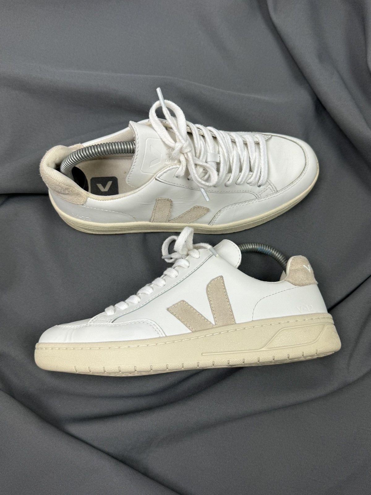Other Veja V-12 Leather White Unisex Low-Top Sneakers Size US 9 / IT 39 - 7 Thumbnail