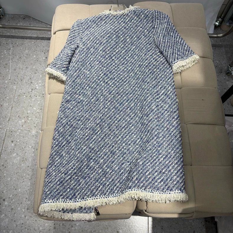 Louis Vuitton Louis Vuitton Fringed wool dress jacket Size XXS / US 00 / IT 34 - 2 Thumbnail