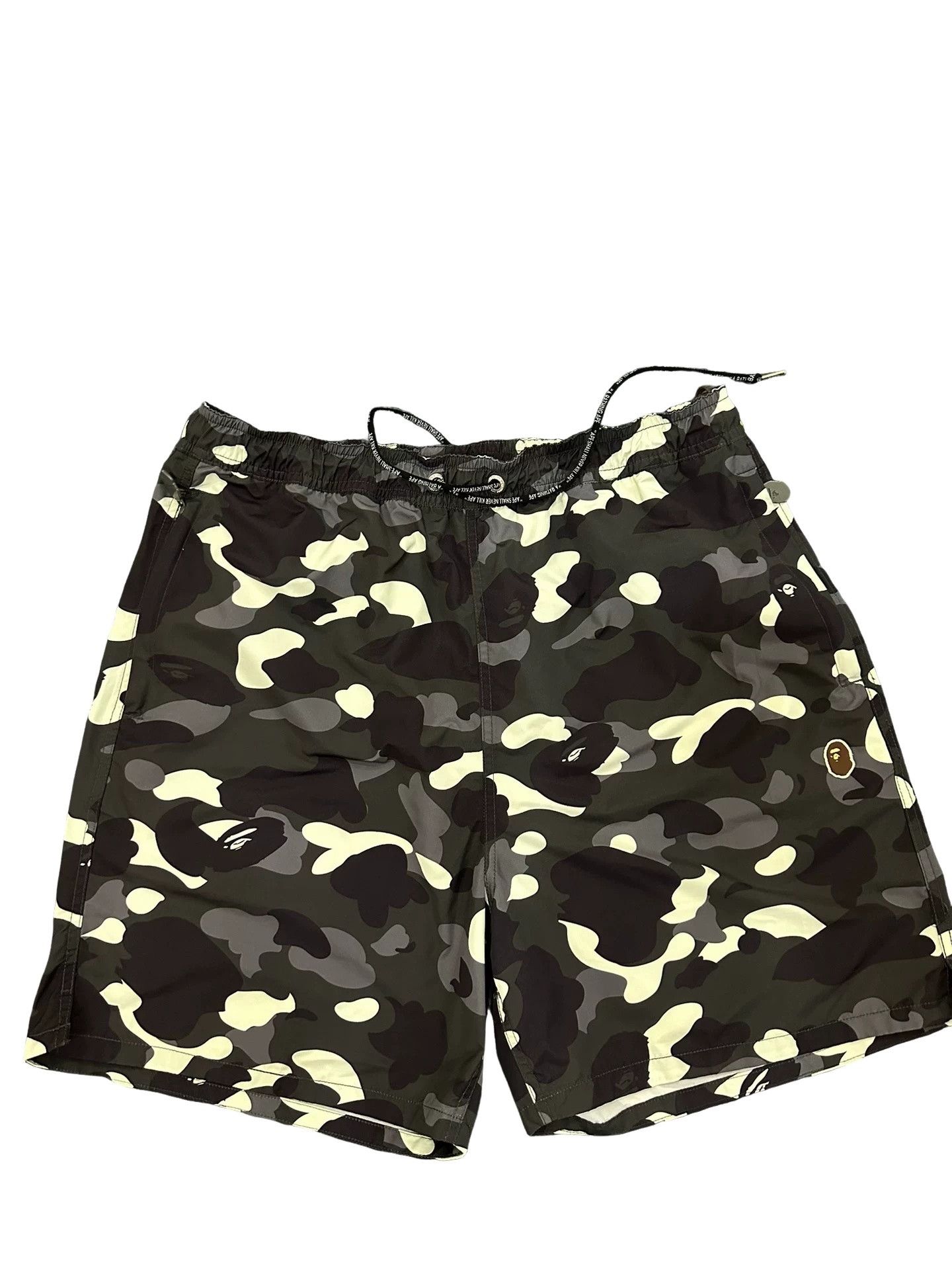 Bape A Bathing Ape Camo Logo Shorts XXL Size US 38 / EU 54 - 1 Thumbnail