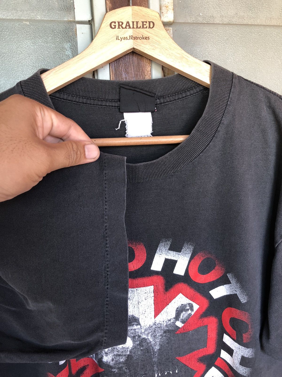Band Tees Vintage 90's Red Hot Chili Pepper Bootleg Shirt Tee Size US L / EU 52-54 / 3 - 9 Thumbnail
