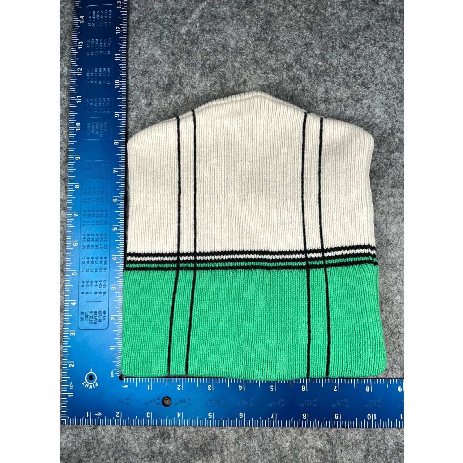 Vintage Beanie Toque Adult One Size Green White Stripe Knit Acrylic Blend Outdoor Size ONE SIZE - 4 Thumbnail