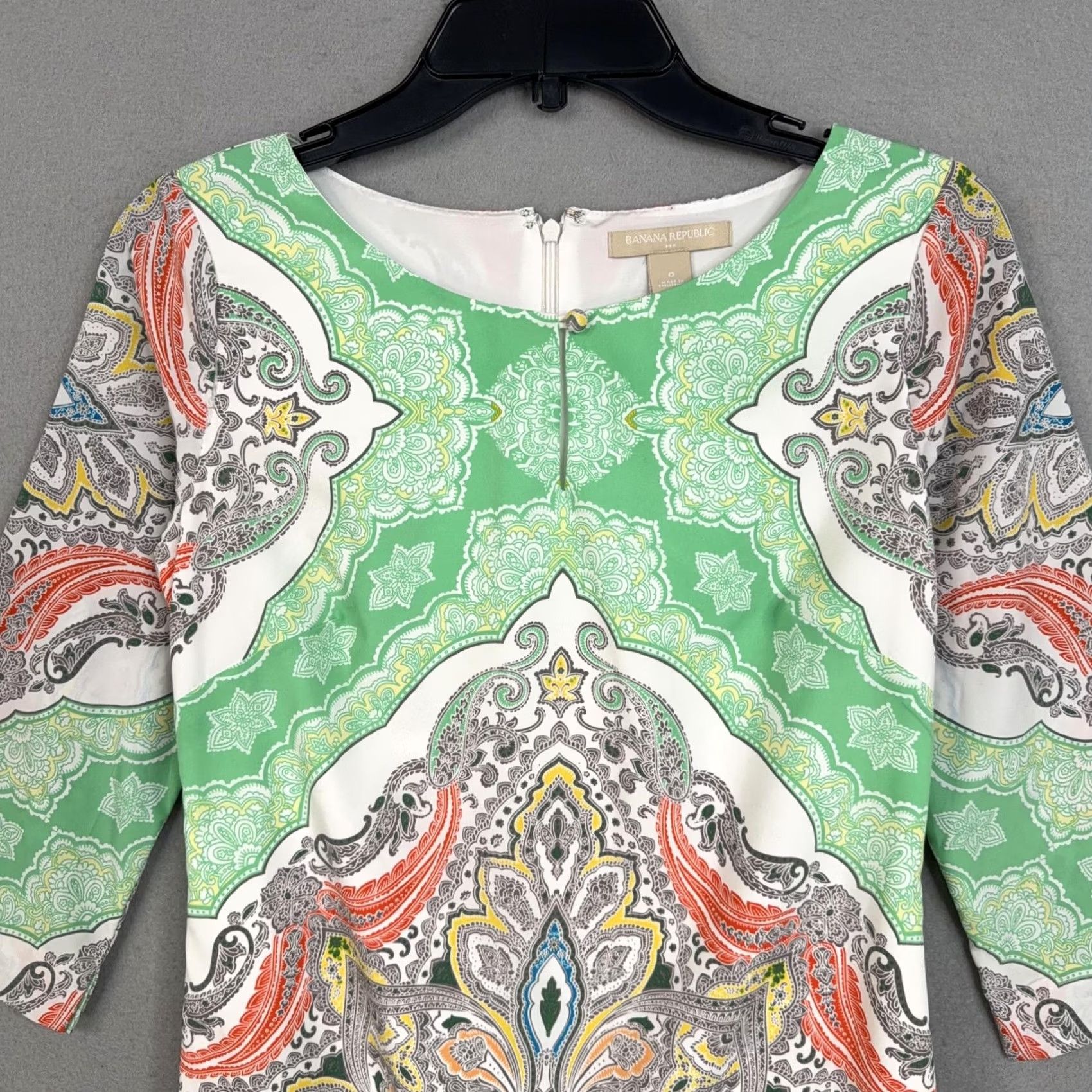 Banana Republic Banana Republic Dress Womens 0 Paisley 3/4 Sleeve Shift Mini Light Green Size XS / US 0-2 / IT 36-38 - 2 Thumbnail