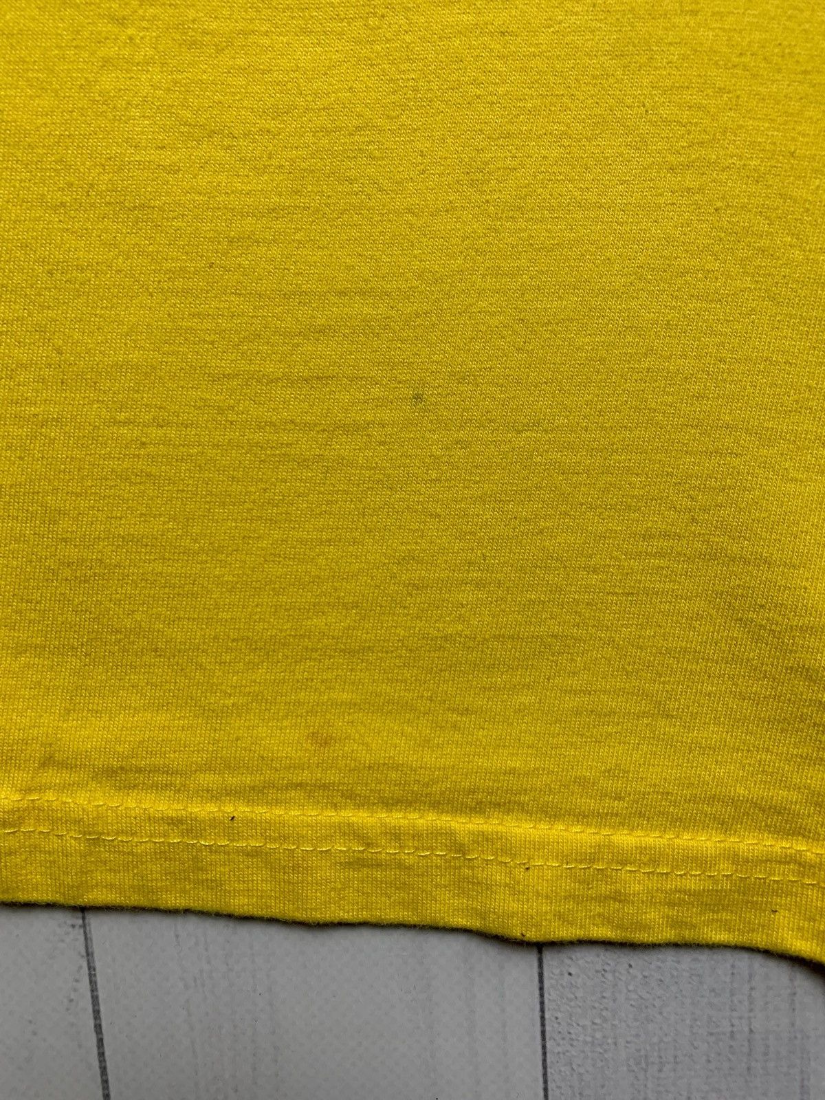 Vintage Vintage Soccer tee Sweden size L Philips rare logo yellow Size US L / EU 52-54 / 3 - 4 Thumbnail