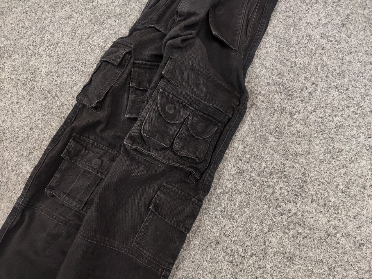 Japanese Brand Vintage BT Japanese Design Black Cargo Jeans Y2K Style Size US 34 / EU 50 - 5 Thumbnail