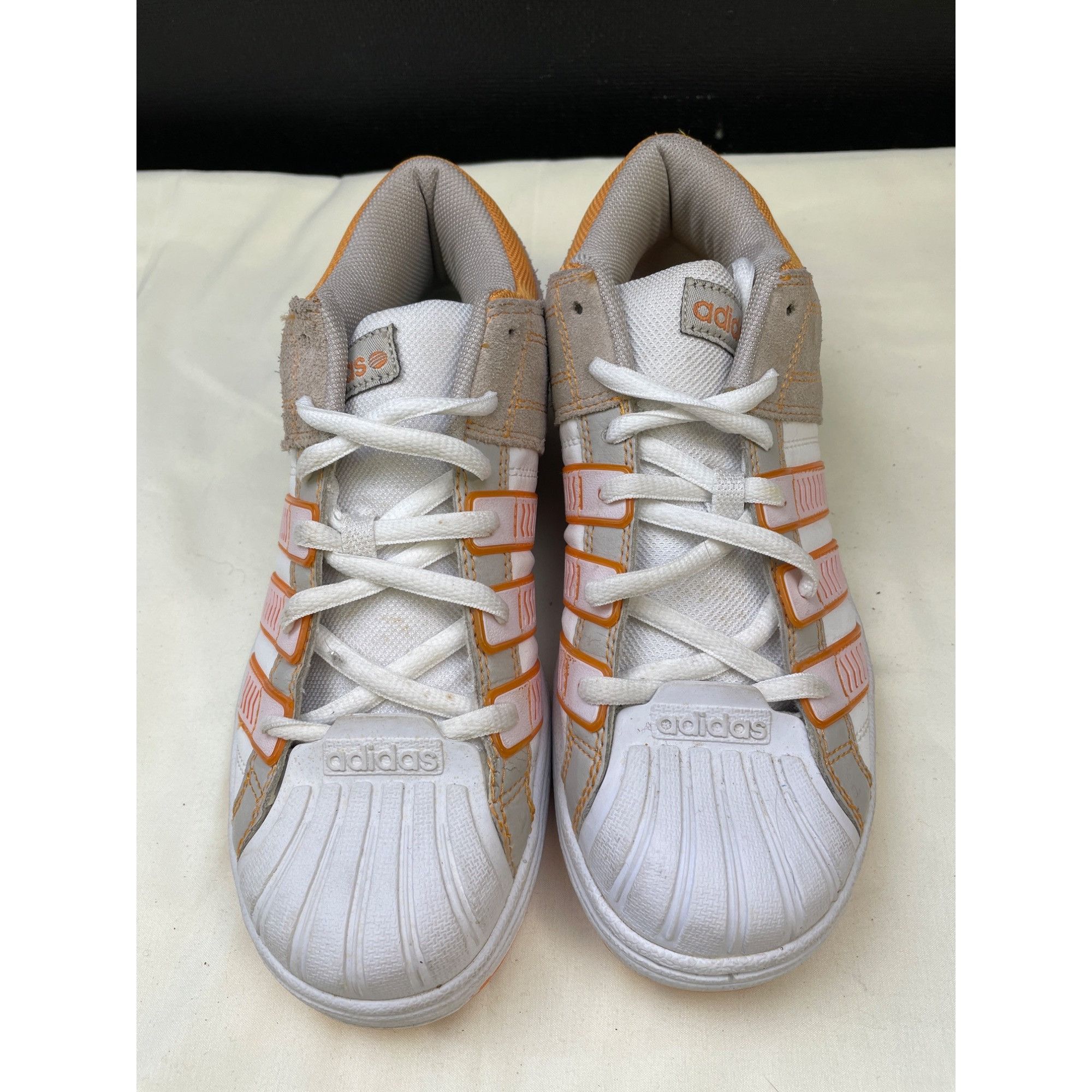 Adidas Adidas Men's White/Orange Sneakers /Shoes Size 6 SKU 5703 Size US 6 / EU 39 - 2 Thumbnail