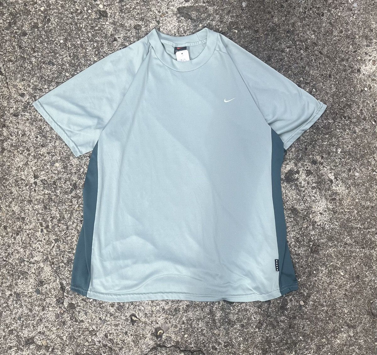 Nike Vintage Nike Green T-Shirt Size US XL / EU 56 / 4 - 1 Thumbnail