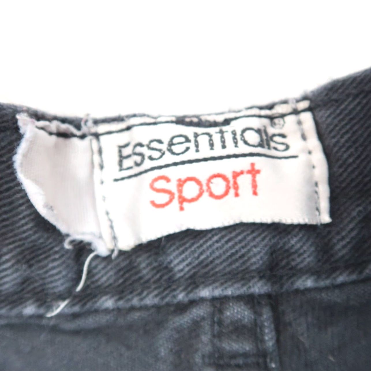 Essentials VINTAGE 90s Essentials Black Denim High Rise Cut Off Shorts 26" Womens Shorts 90s Casual 100% Cotton Inseam 1.5" Rise 12" Waist 13" Boys? Size 28" / US 6 / IT 42 - 3 Thumbnail