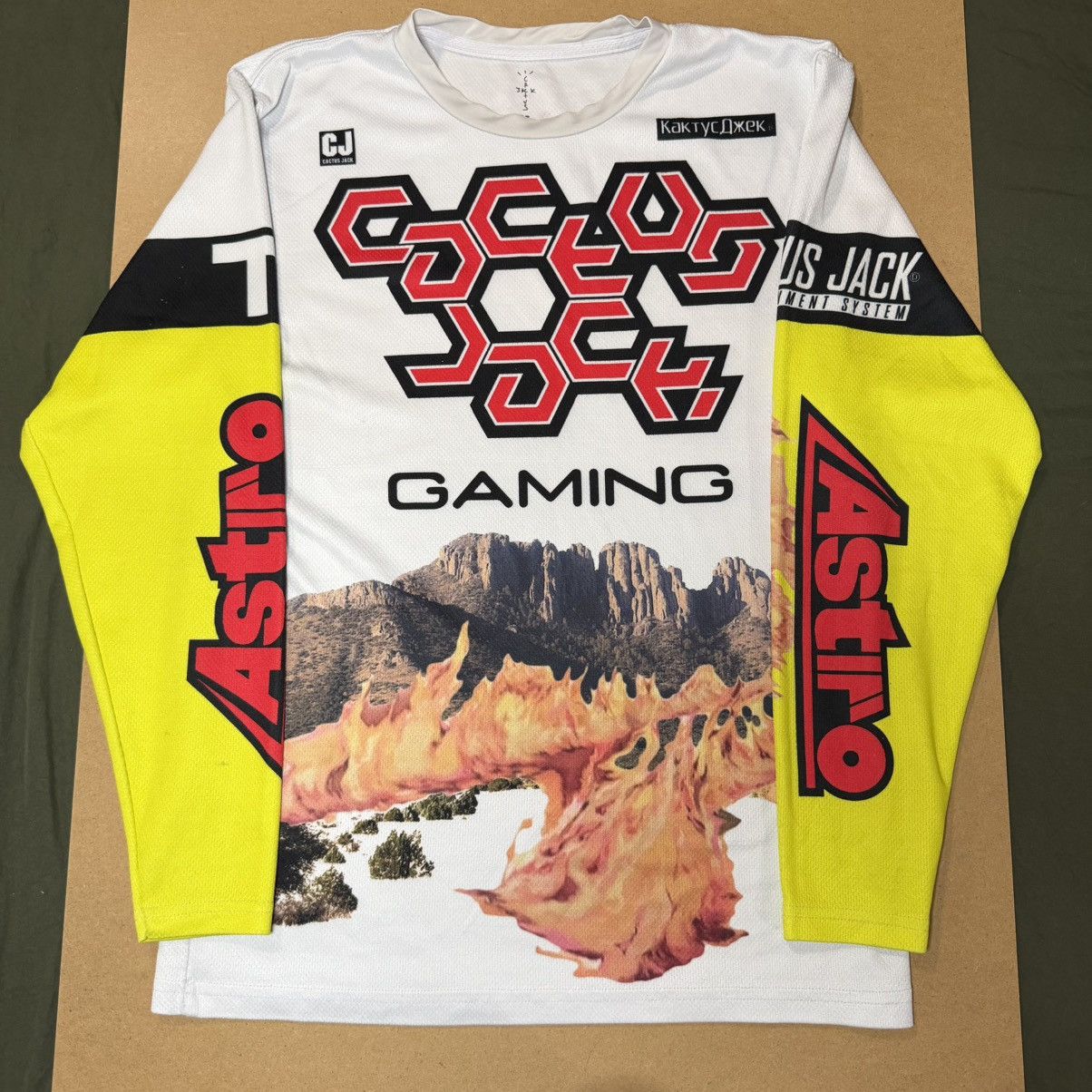 Travis Scott The Scotts CJ II Gaming Jersey Size US M / EU 48-50 / 2 - 1 Thumbnail