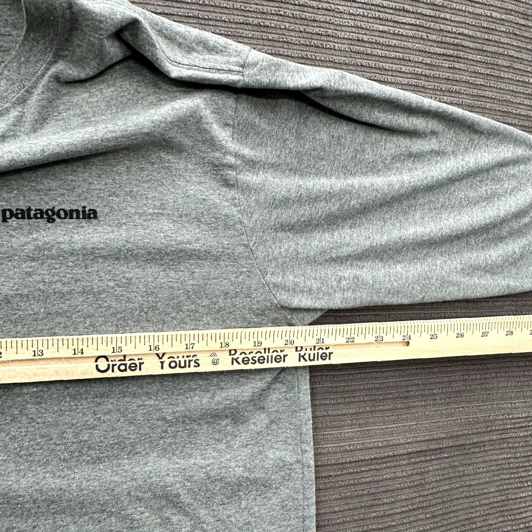 Patagonia Patagonia T-Shirt Men M Gray Solid Logo Outdoor All Seasons Crew Neck Short Sleeve Size US M / EU 48-50 / 2 - 4 Thumbnail