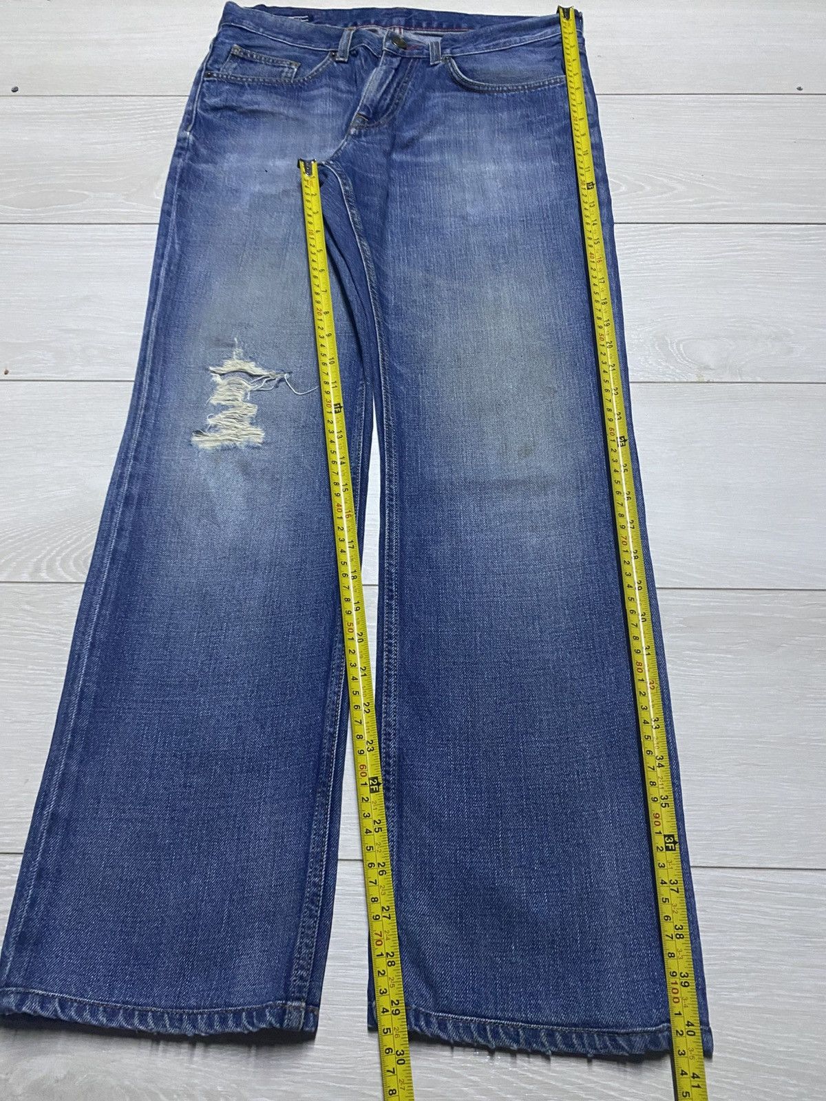 Tommy Hilfiger Tommy Hilfiger Blue Wash Loose Jeans Size US 32 / EU 48 - 15 Thumbnail