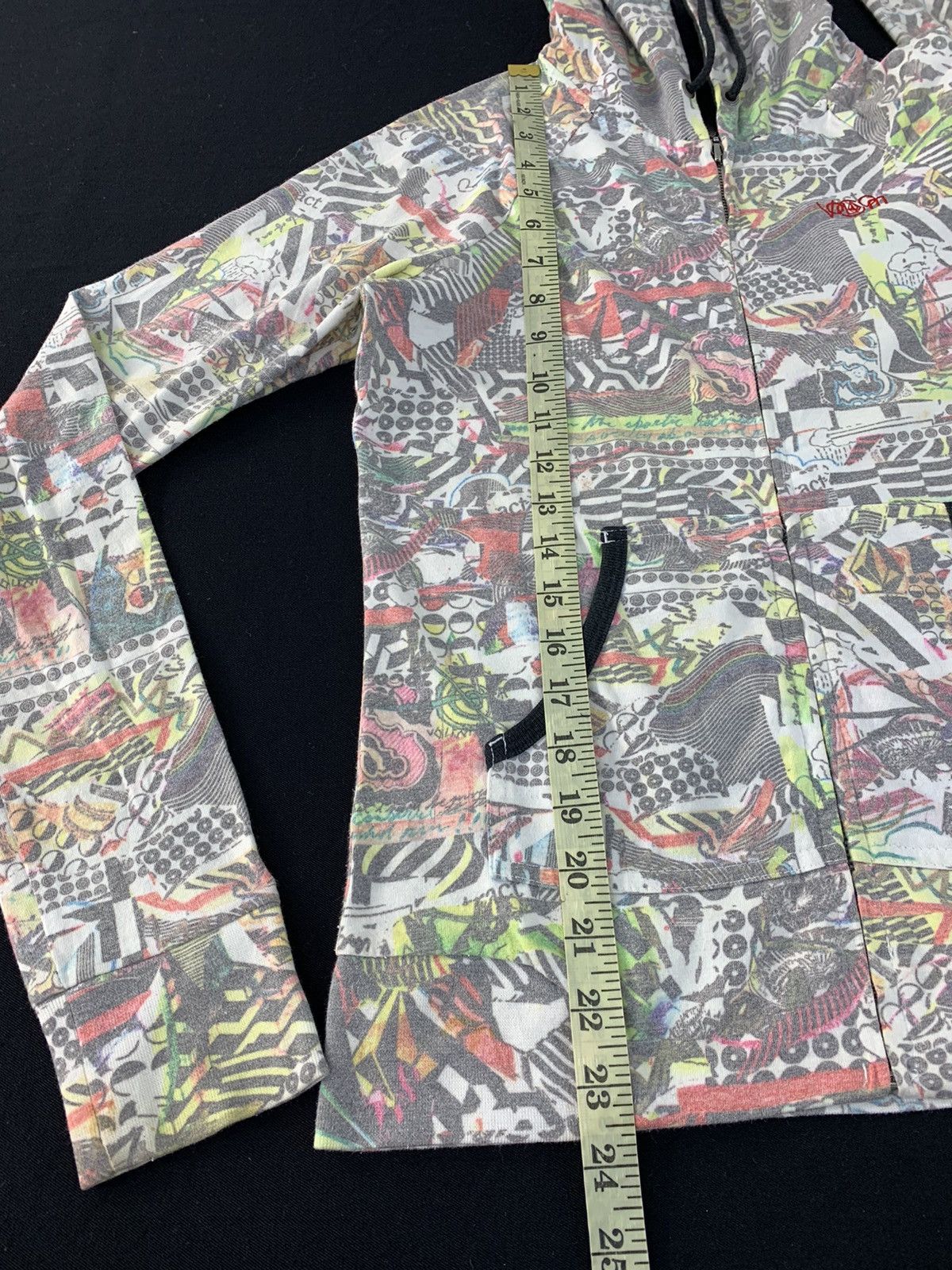 Vintage Hype Volcom Over Printed Big Front Pocket Full Zip Hoodies Size S / US 4 / IT 40 - 11 Thumbnail