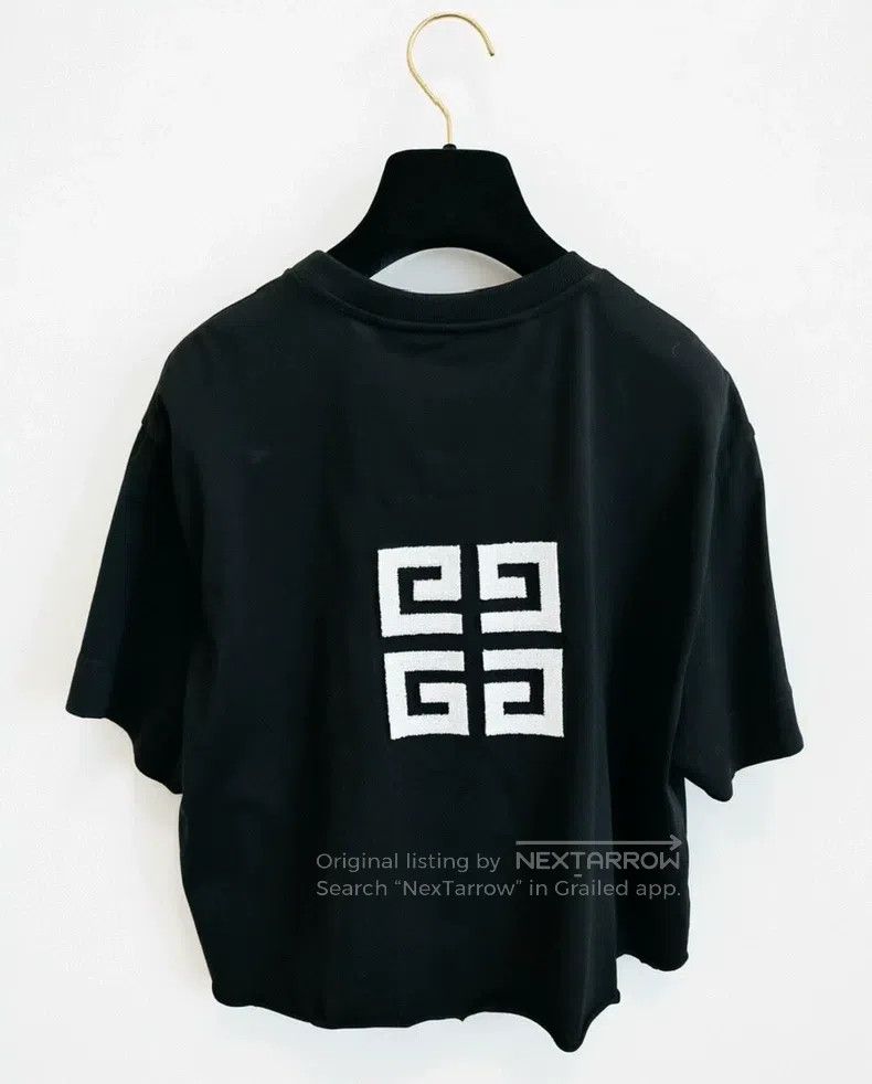 Givenchy Givenchy short sleeves Size US S / EU 44-46 / 1 - 2 Thumbnail