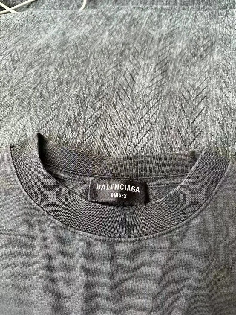 Balenciaga Balenciaga Bat Short Sleeve Tee. Size US M / EU 48-50 / 2 - 3 Thumbnail