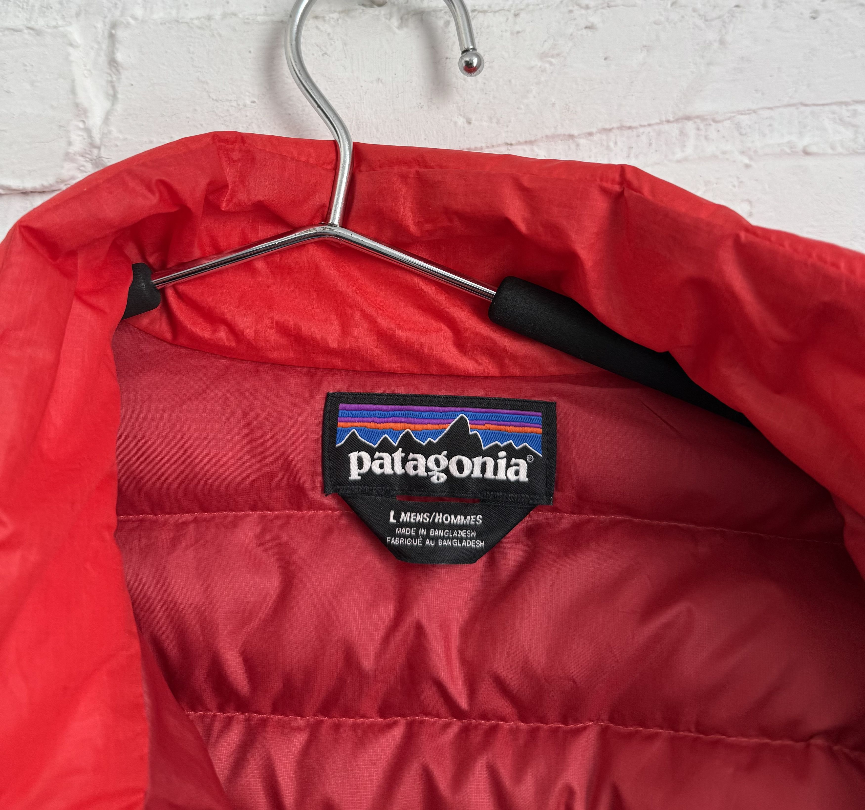 Patagonia Patagonia salmon red down jacket puffer Size US L / EU 52-54 / 3 - 3 Thumbnail