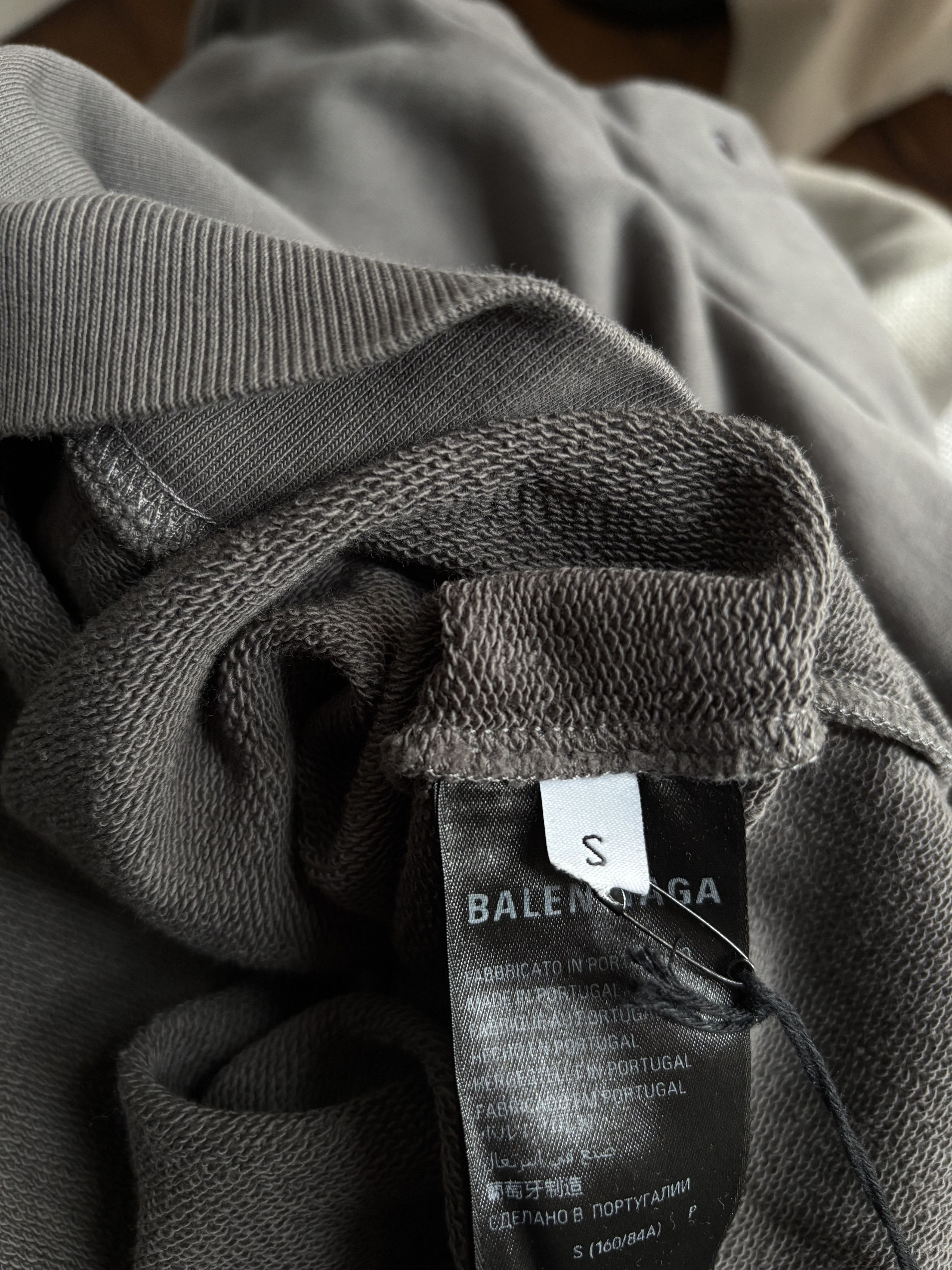 Balenciaga Balenciaga grey logo hoodie Size US S / EU 44-46 / 1 - 8 Thumbnail