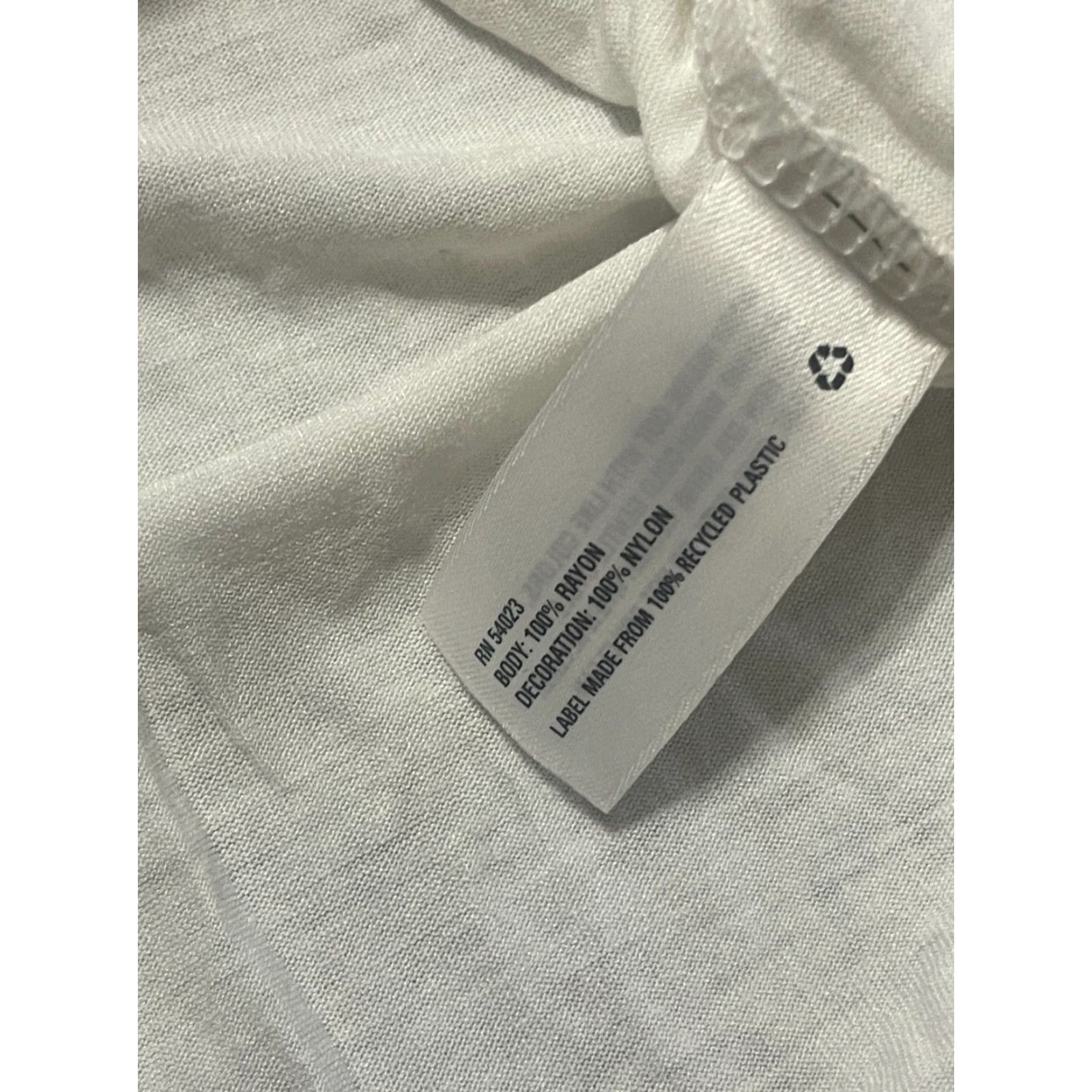 Gap GAP Tank Top Women's Small White Silver Scoop Neck NWT Tank Shirt Casual Basic Size S / US 4 / IT 40 - 7 Thumbnail