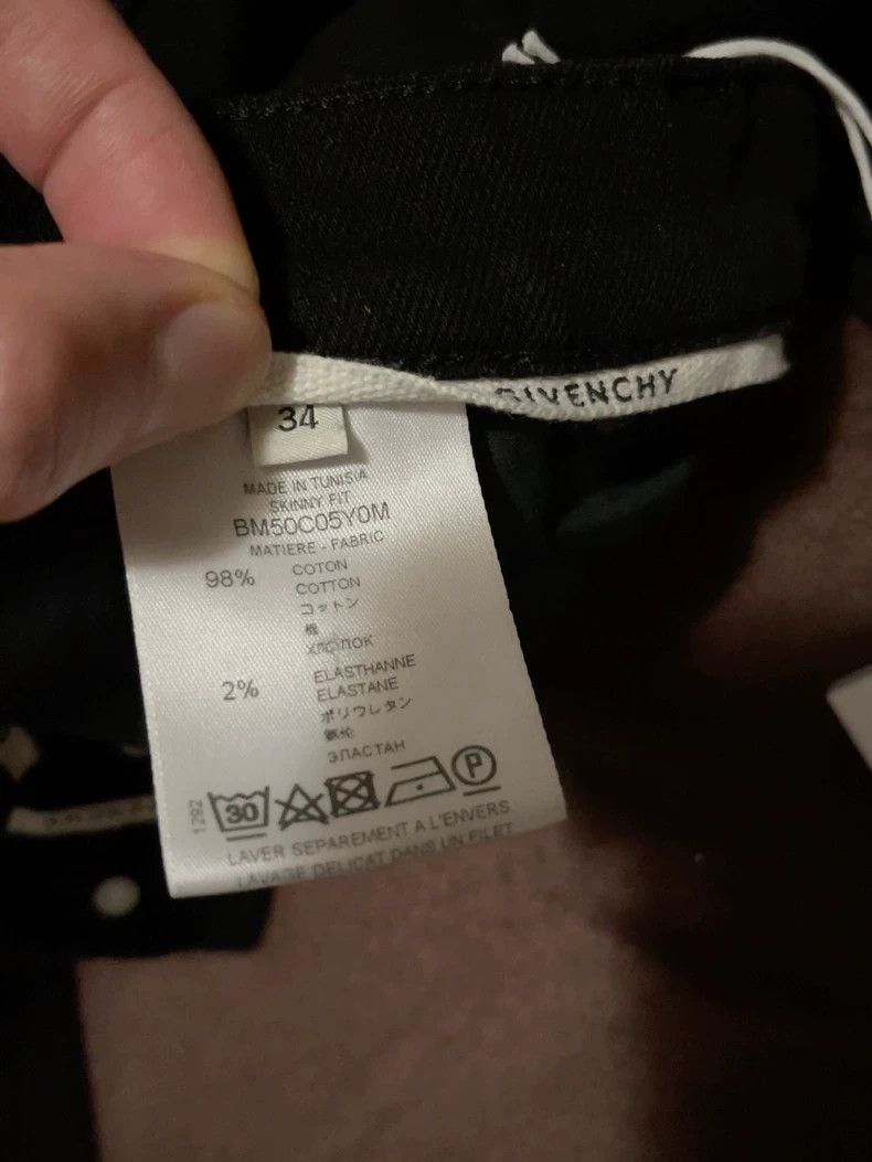 Givenchy Givenchy SizeL Brand new black jeans, size 34 Size US 30 / EU 46 - 5 Thumbnail