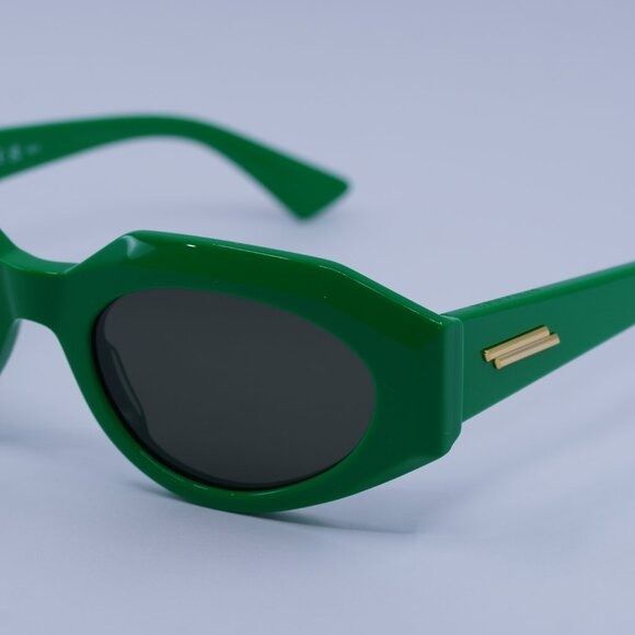 Bottega Veneta Bottega Veneta BV1031S 005 Sunglasses Green Oval Frame Size ONE SIZE - 3 Thumbnail