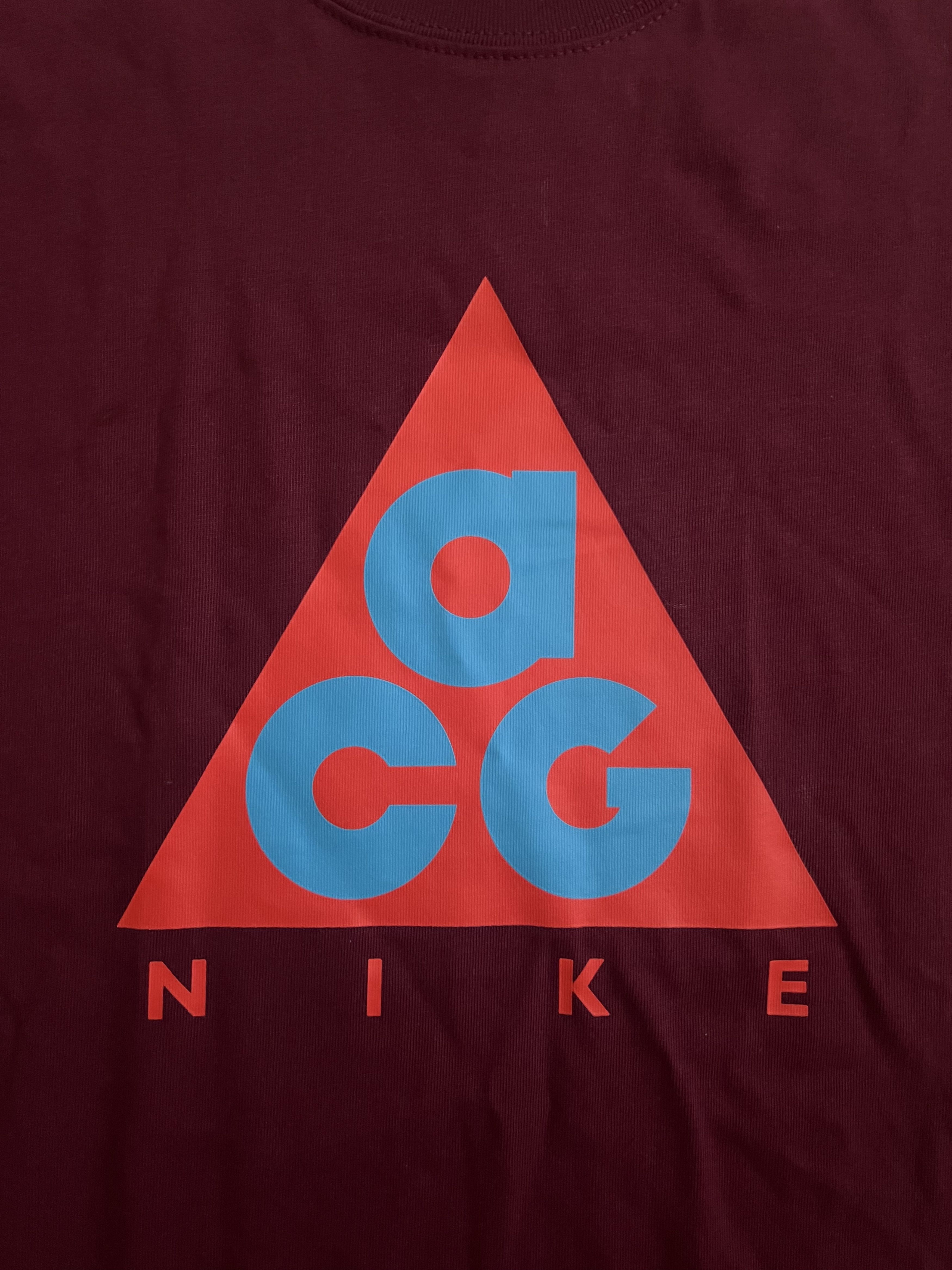 Nike ACG Nike ACG Graphic T-Shirt Dark Beetroot/Habanero Red/Blue Size US S / EU 44-46 / 1 - 4 Thumbnail