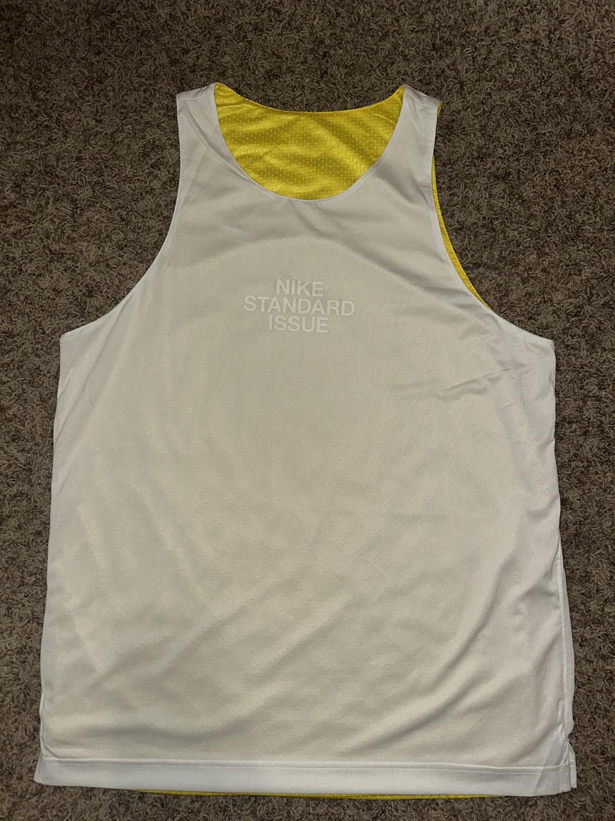 Nike Nike Standard Issue Men's Basketball Mesh Jersey Size US M / EU 48-50 / 2 - 5 Thumbnail